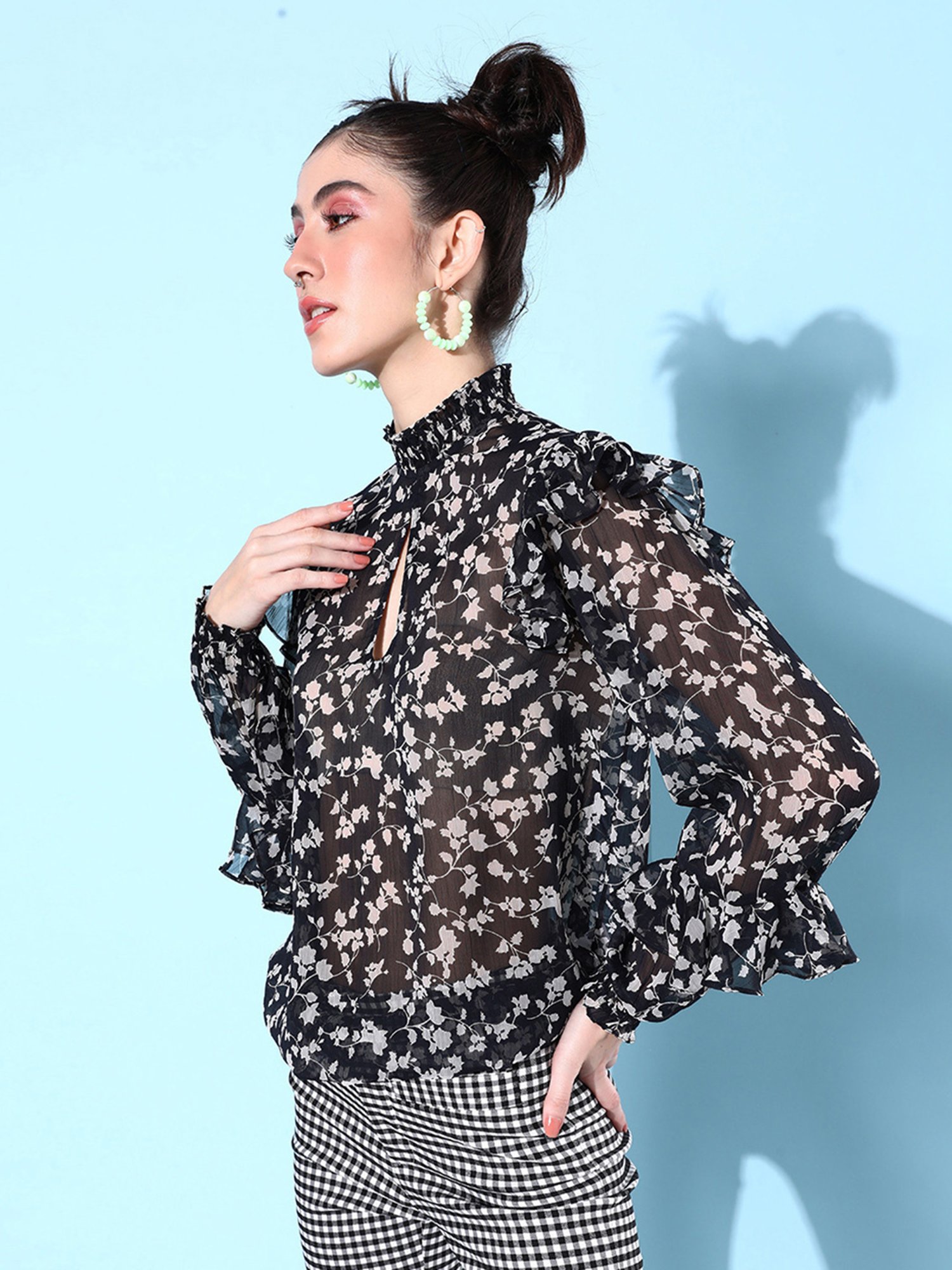 QUIERO Navy Floral Print Top