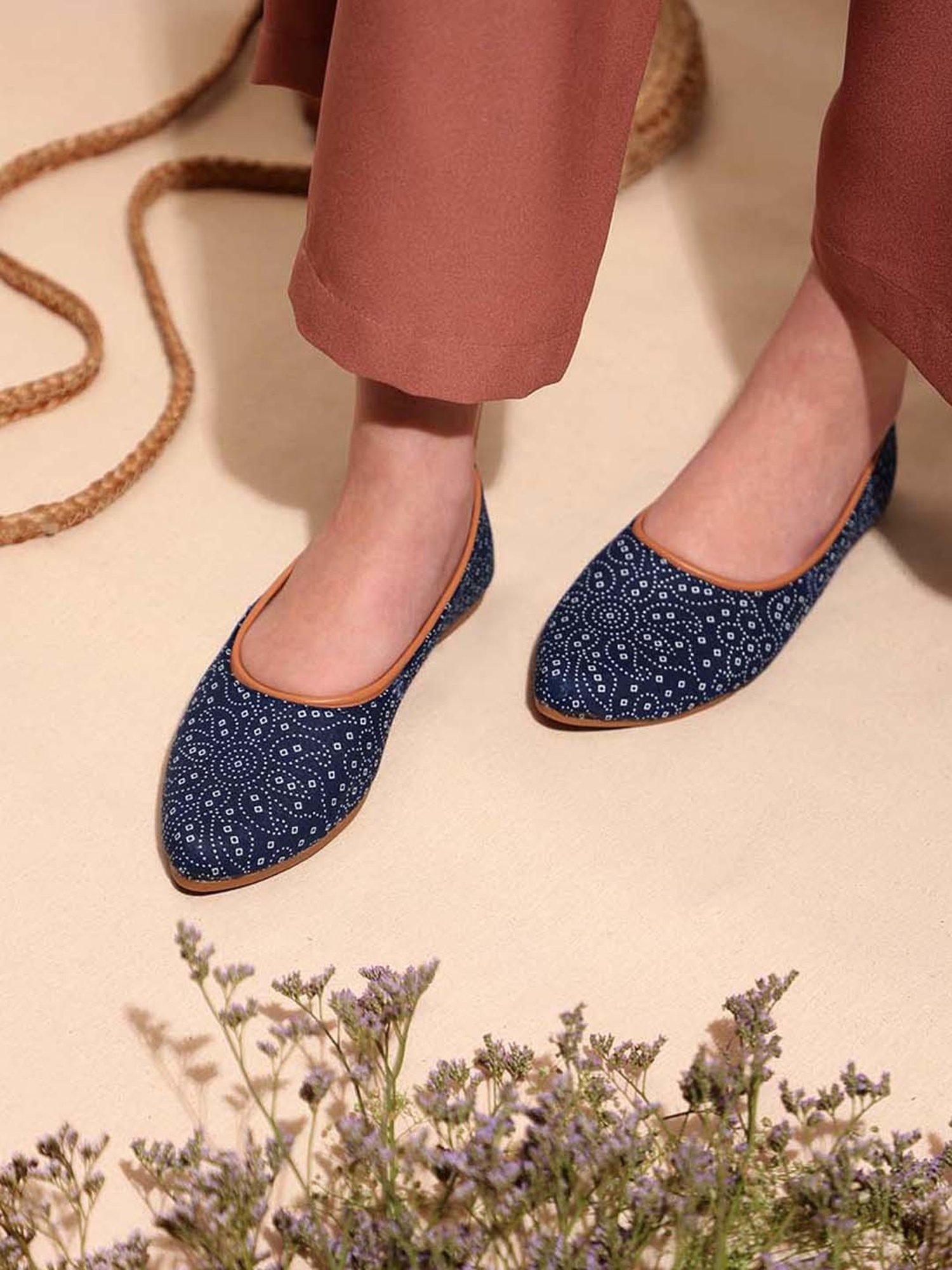 Kiana Women's Blue Flat Ballets