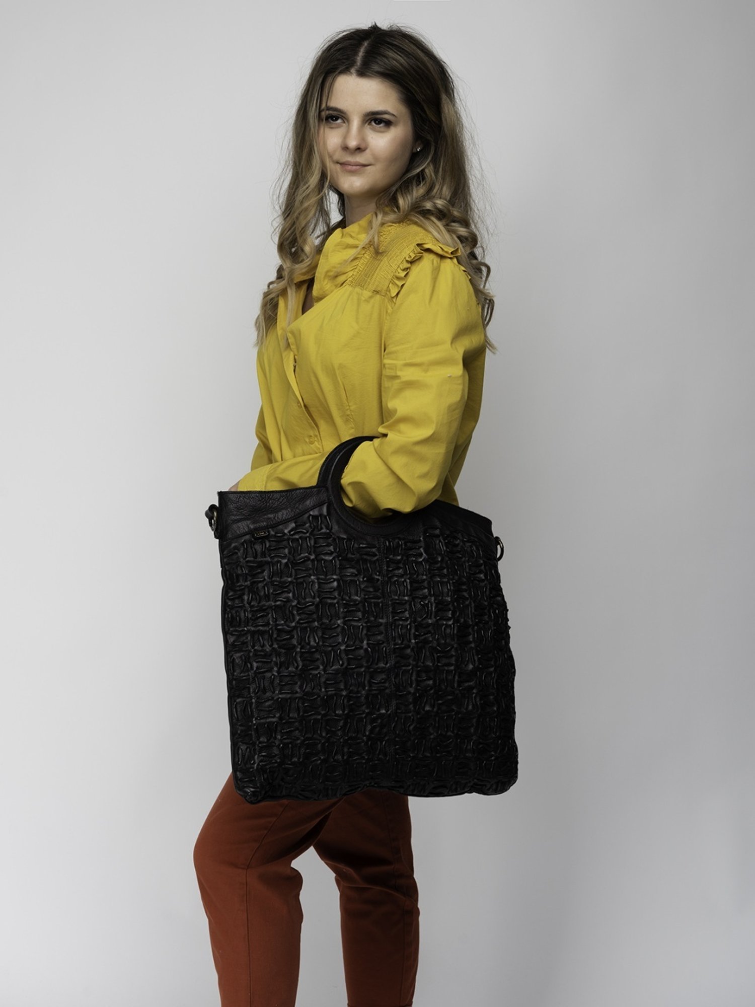 Art N Vintage Esther Black Leather Textured Large Handbag