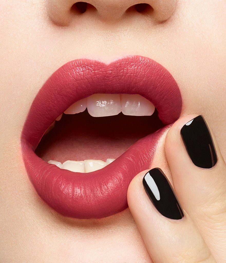 Yves Saint Laurent Beaute Rouge Pur Couture Lipstick