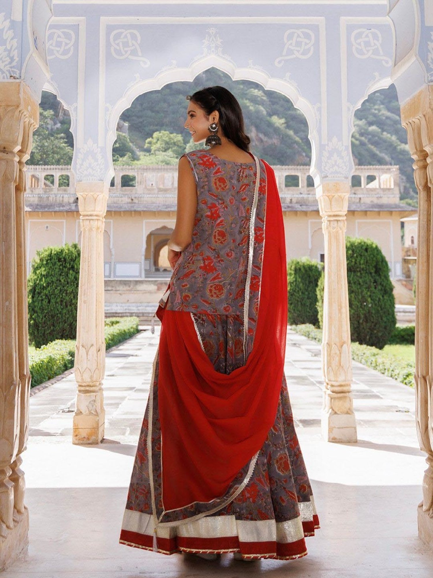 Geroo Jaipur Grey-Orange Pure Cotton Hand Block Printed Skirt Set