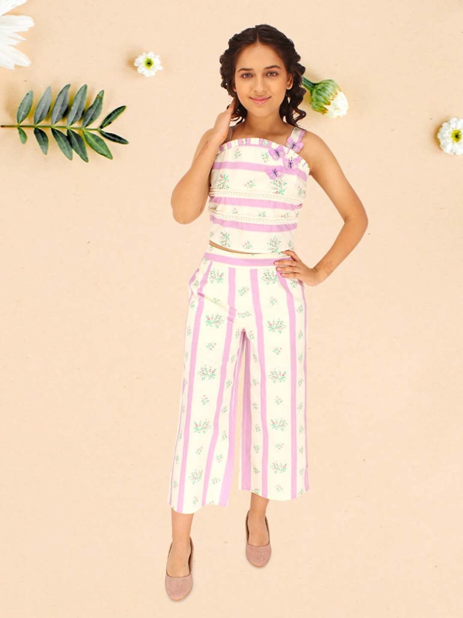 Akkriti by Pantaloons Kids Red & Cream Embroidered Kurta Set