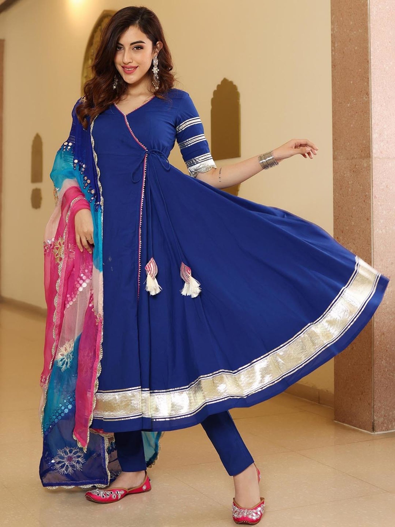 AACHHO Ture Navy Gotapatti Suit Set