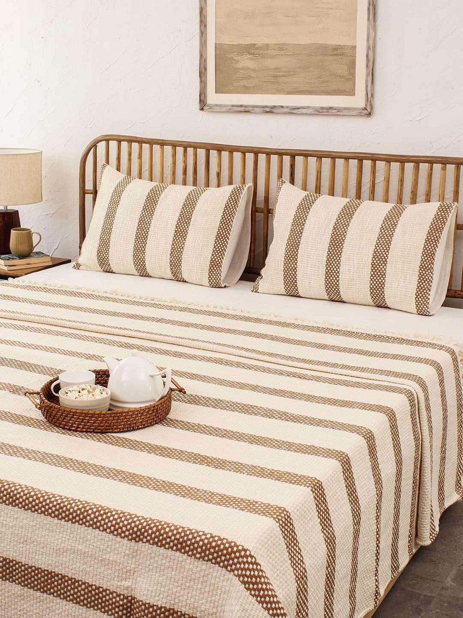 House This Shivalik Brown 150 TC Cotton Double Bedcover with 2 Pillow Covers