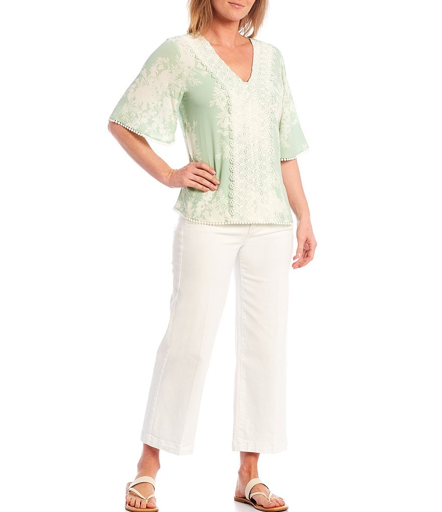 Bobeau Bouquet Print Lace Trim V-Neck Flutter Sleeve Top