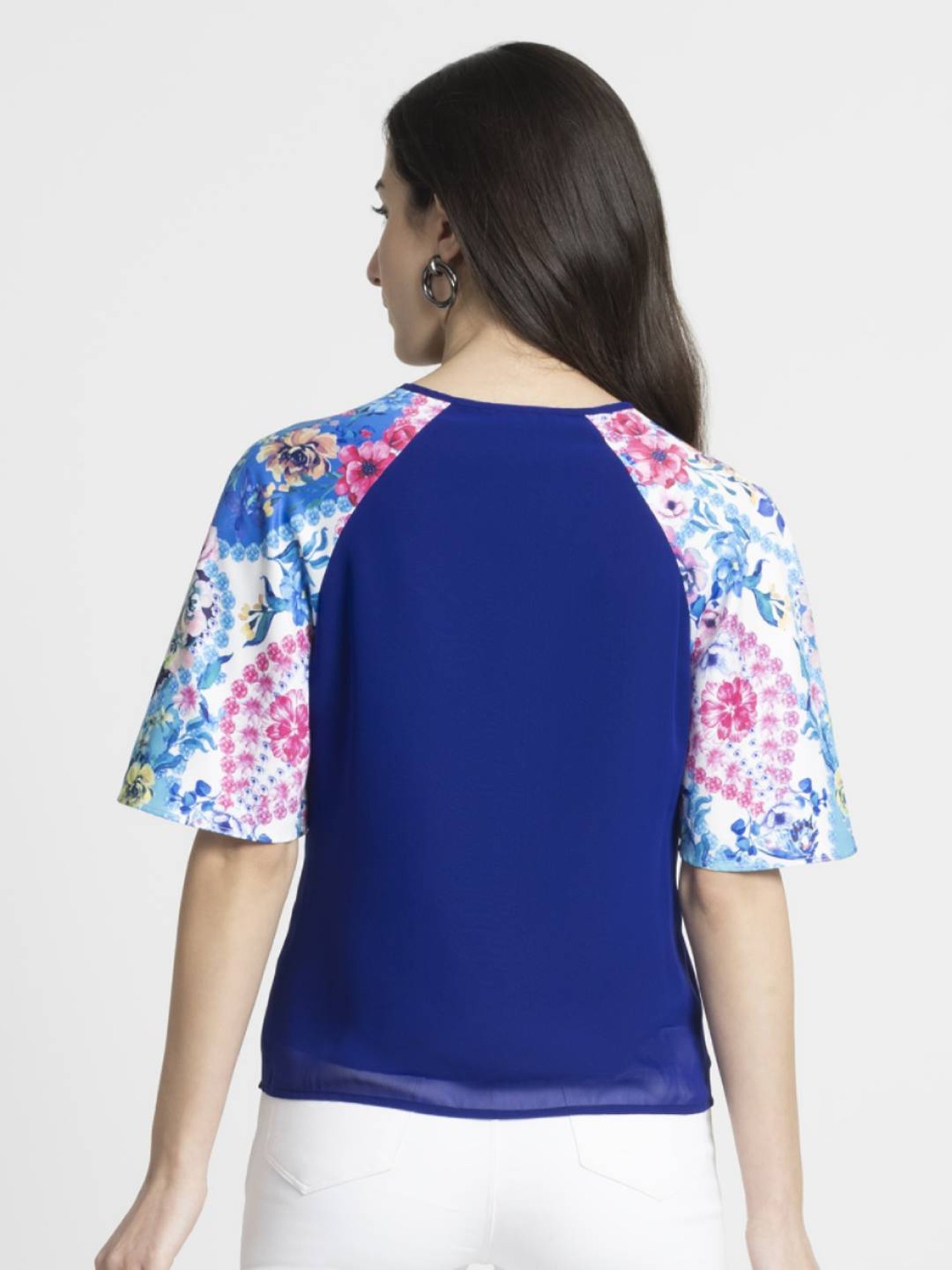 SHAYE Blue Printed Top