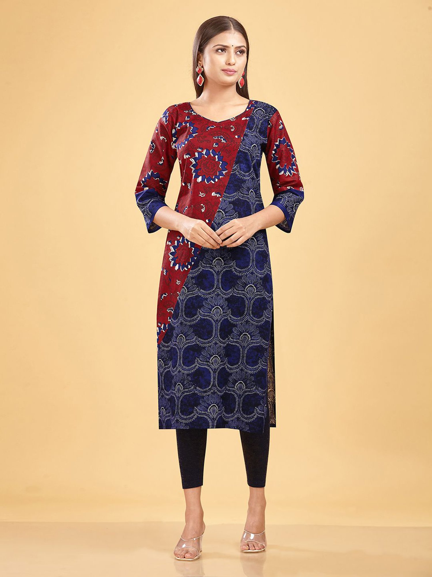 SHANVIKA Blue & Red Printed Cotton Straight Kurta