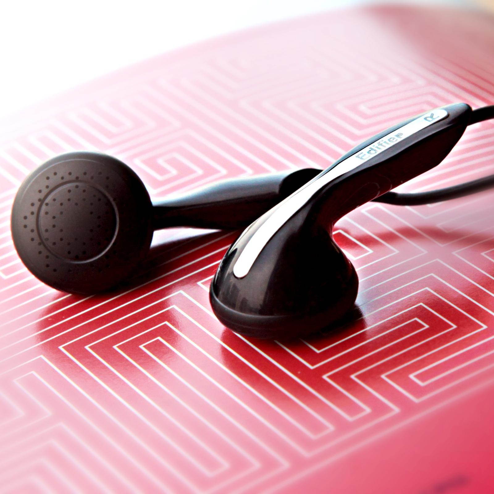 Edifier H180 Headphones Hi-Fi Stereo In Ear Earphones Durable Cord Classic Ear Buds Black, White