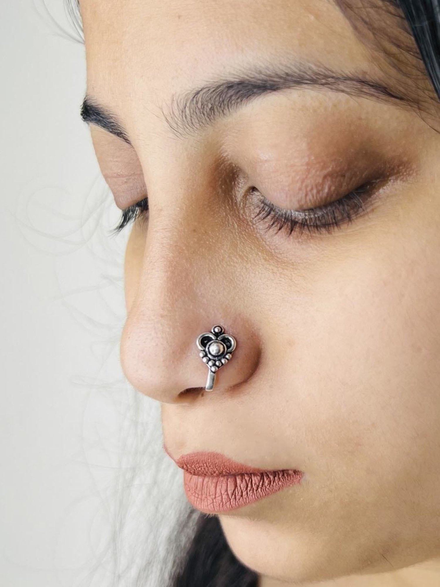 Zavya 92.5 Sterling Silver Floral Nosepin for Women