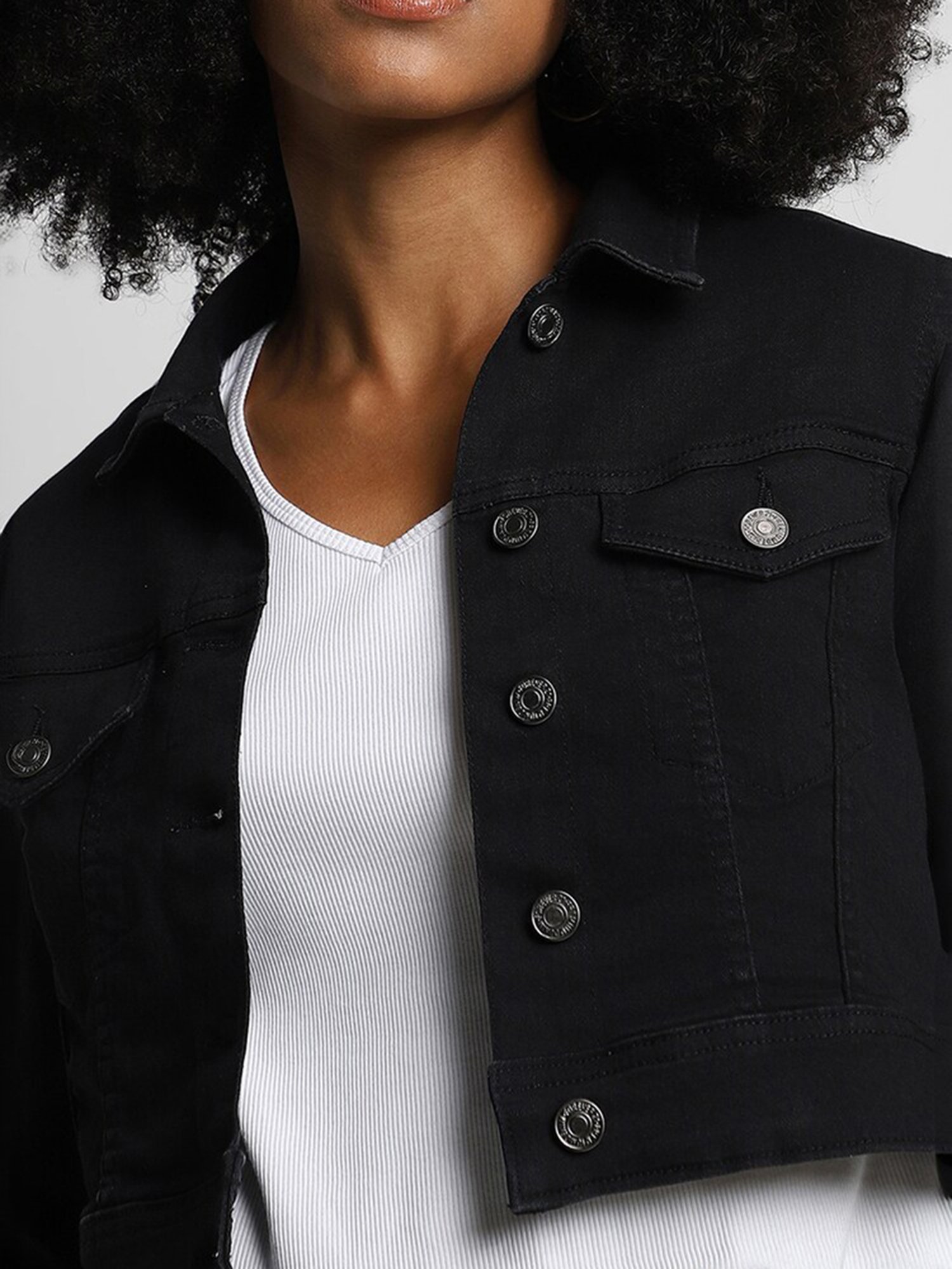 Forever 21 Black Regular Fit Cropped Jacket