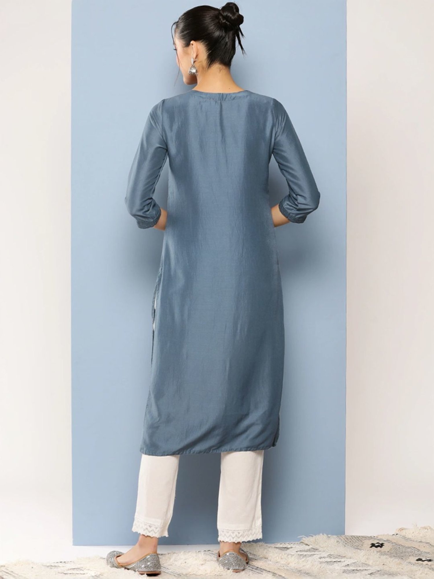 Aarika Grey Cotton Embroidered Straight Kurta