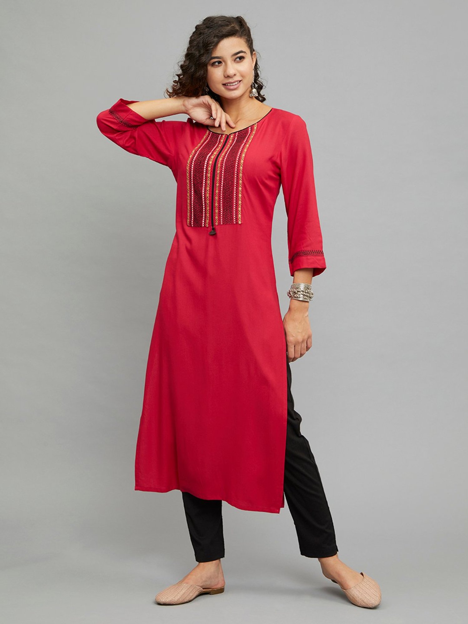 paislei Fushia Embroidered A Line Kurta