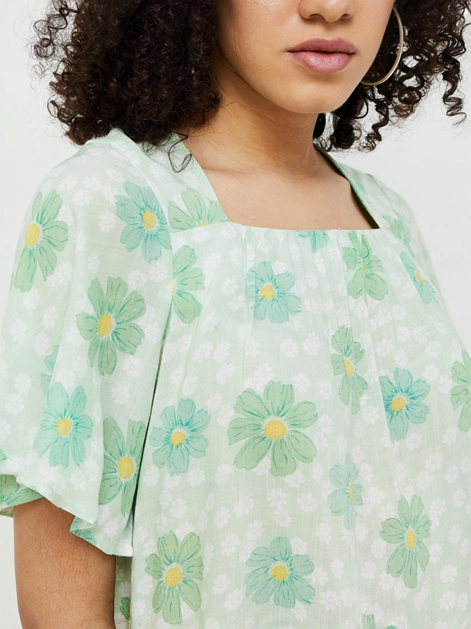 Ginger by Lifestyle Mint Green Floral Print Crop Top