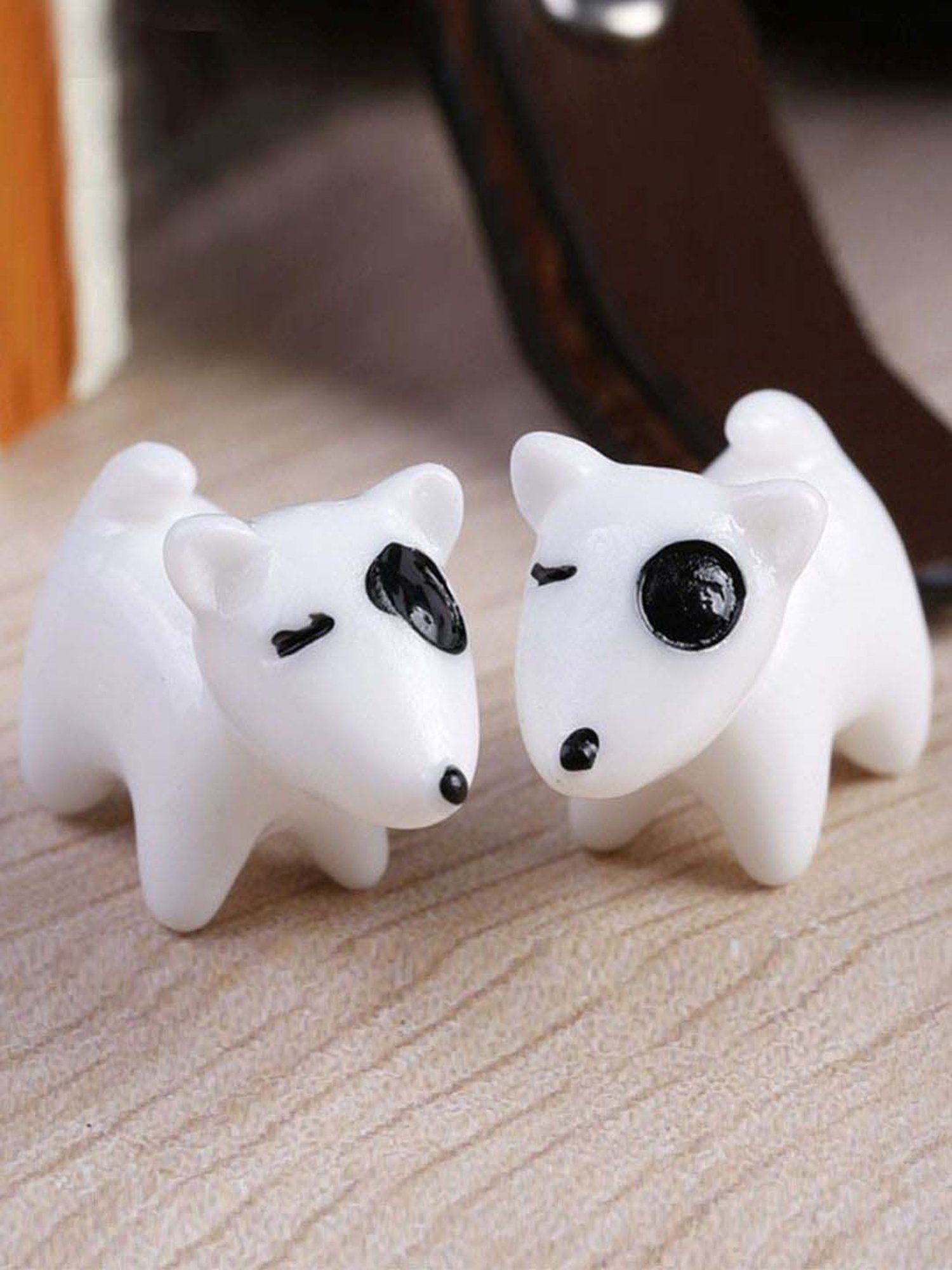 Tayhaa White Plastic Toy Puppy Showpiece - Set of 12