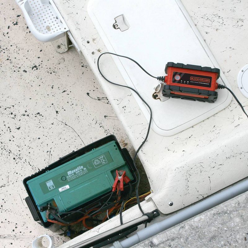 BLACK+DECKER 6 amp Battery Charger