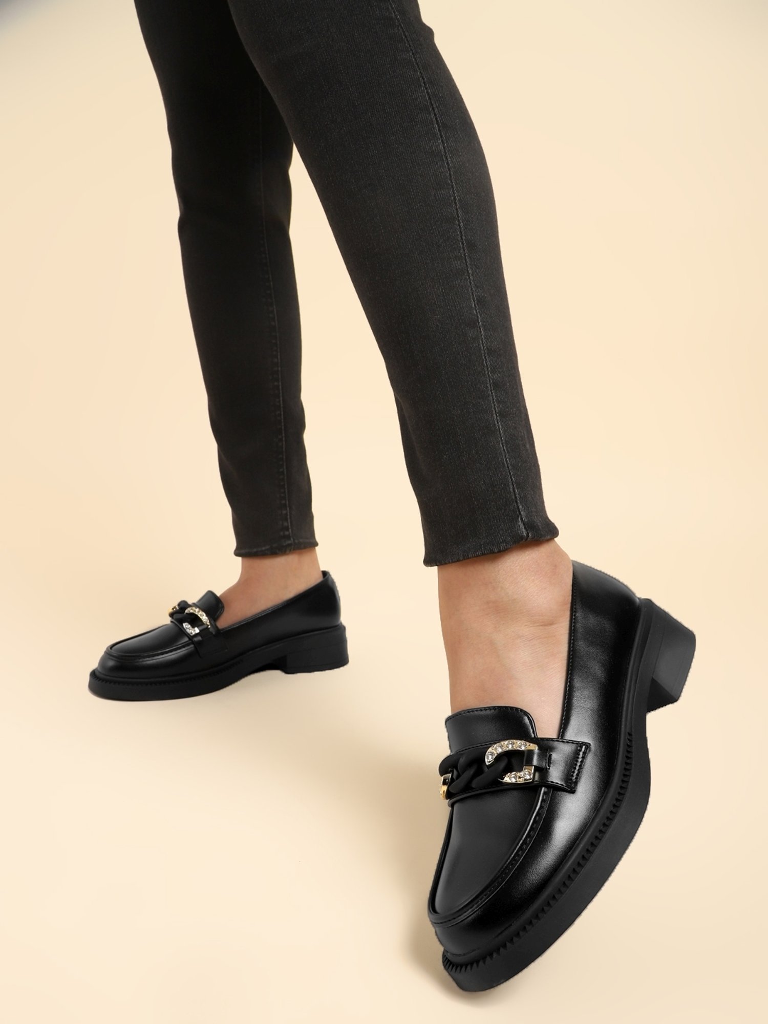 Truffle Collection Women's Black Casual Loafers