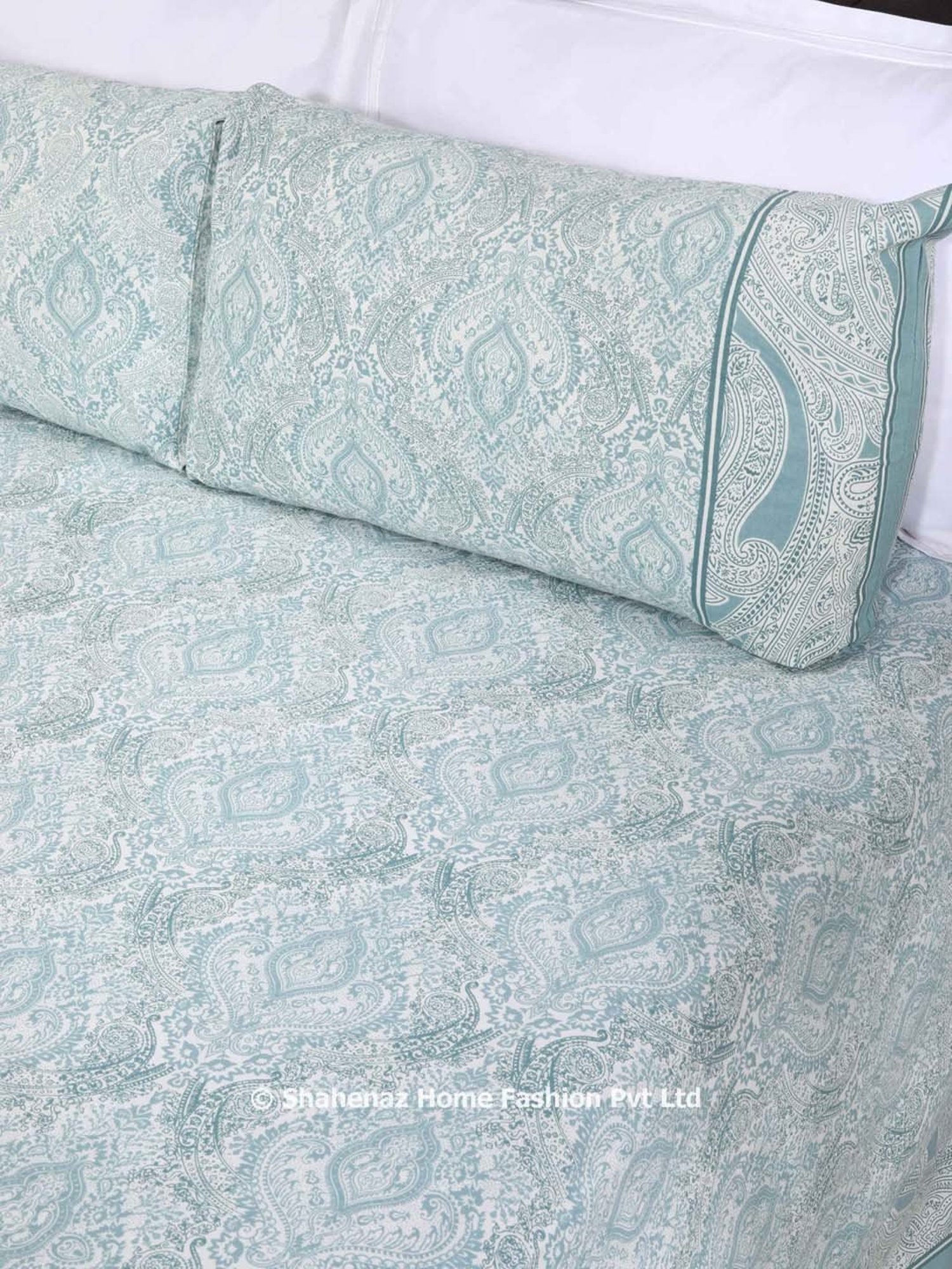 Shahenaz Turquoise 120 TC Cotton Urban Dreams Double Bedsheet with 2 Pillow Covers