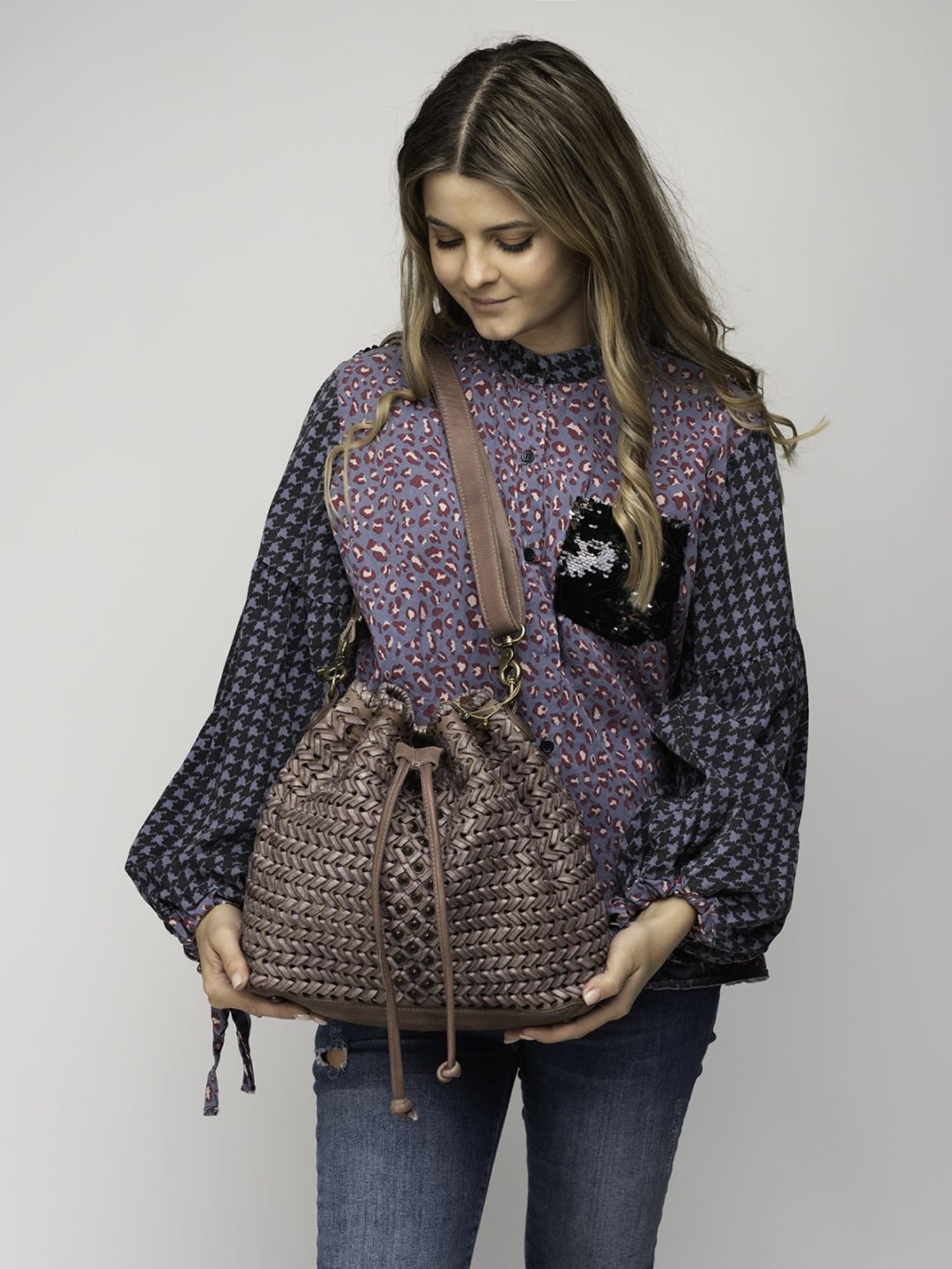 Art N Vintage Joelle Taupe Pink Leather Textured Small Sling Handbag