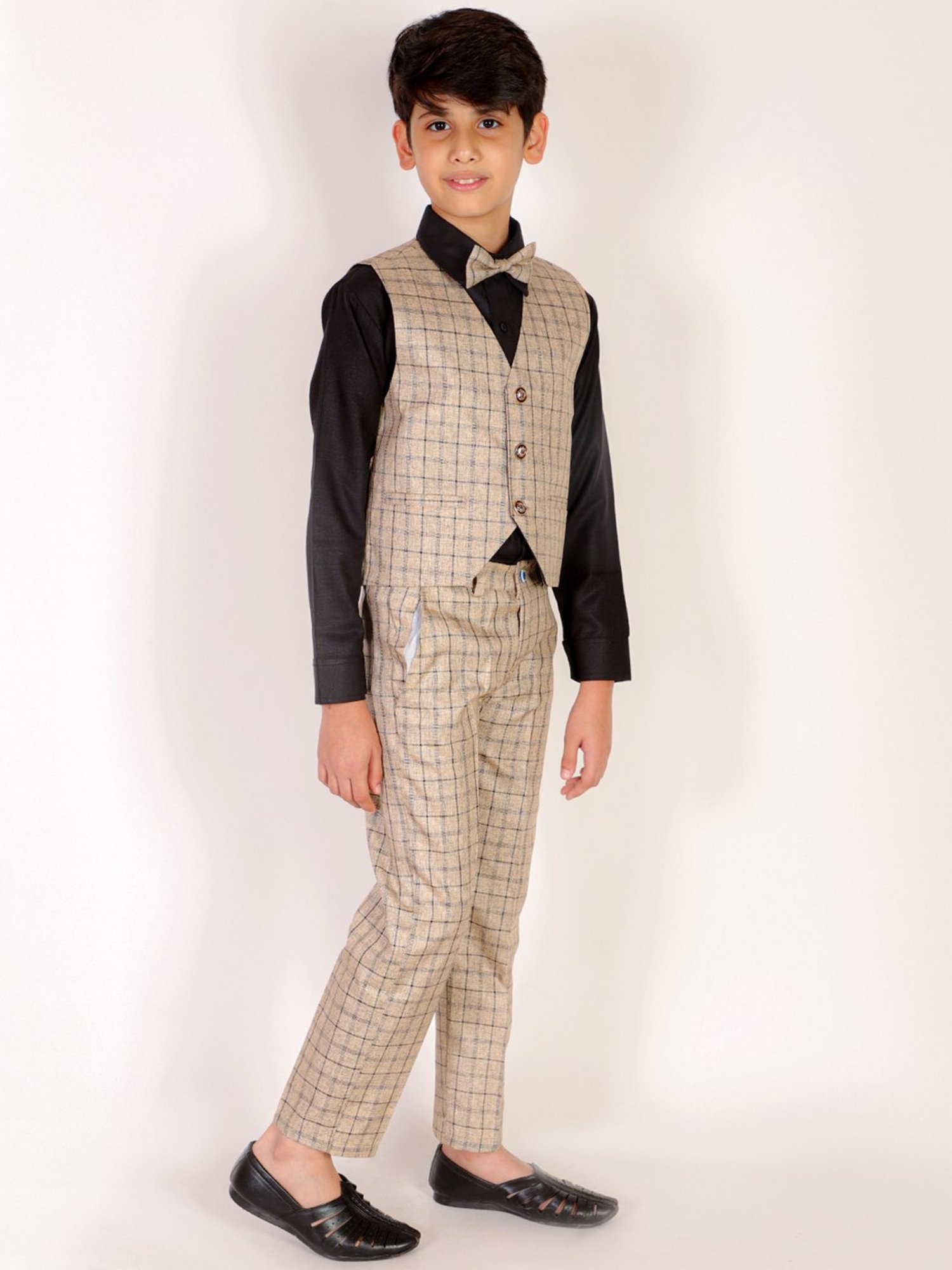 Blue Giraffe Kids Black & Pink Regular Fit Shirt Set