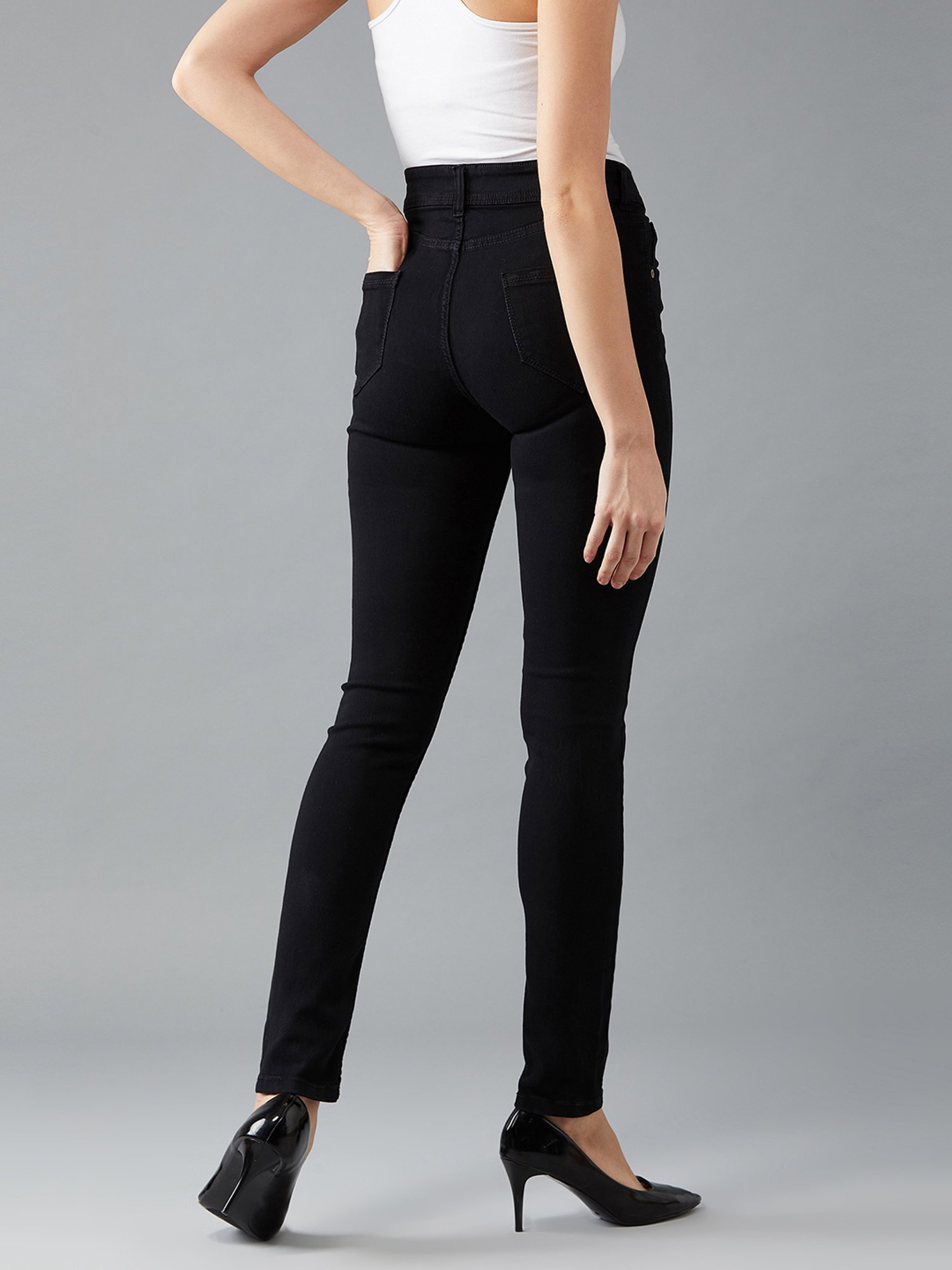 DOLCE CRUDO Black High Rise Jeans