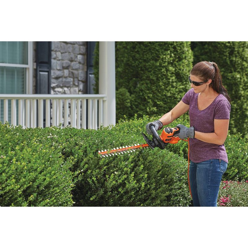 BLACK+DECKER BEHT350 22" 120V Electric Hedge Trimmer