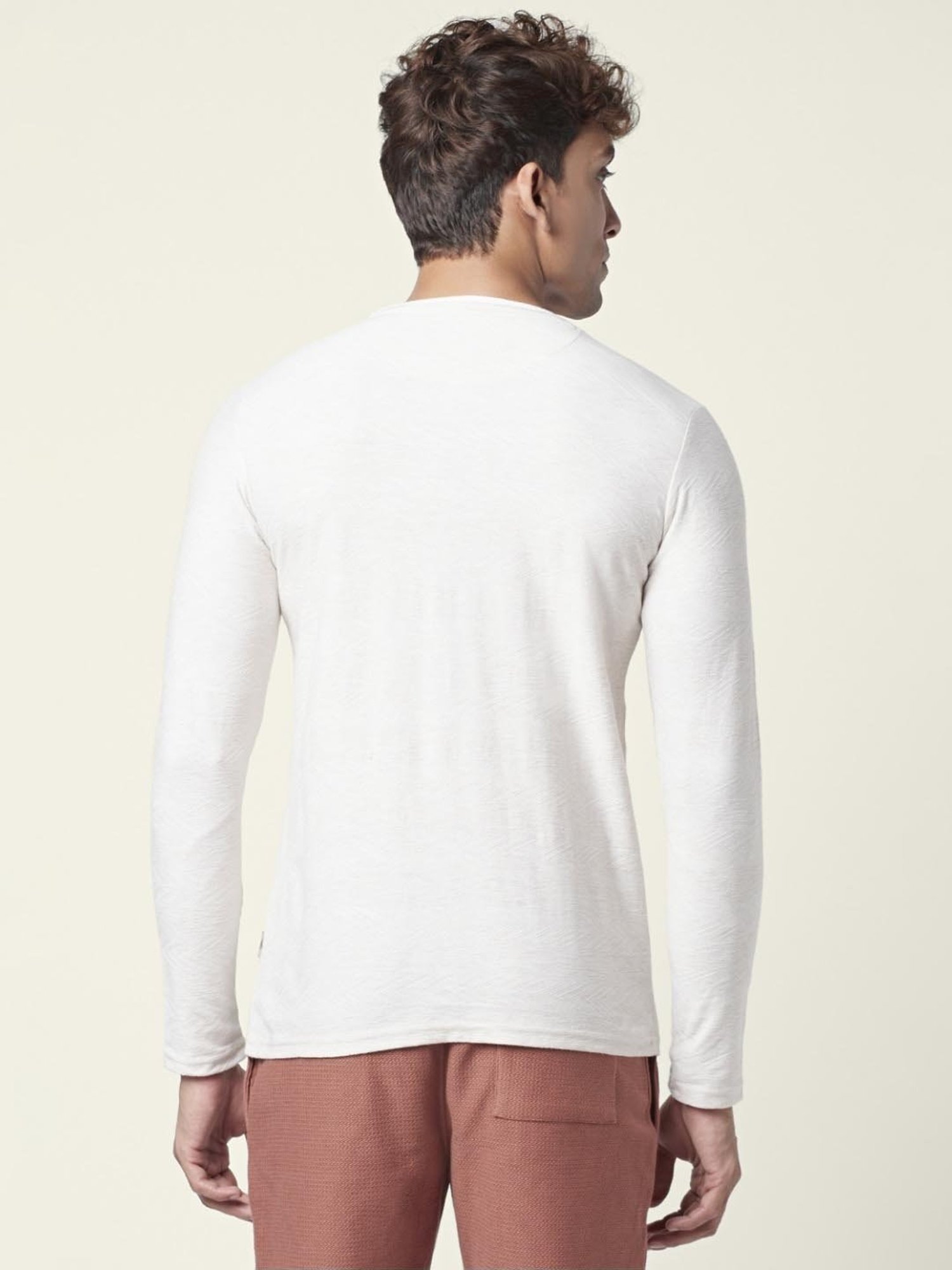 7 Alt by Pantaloons Oat Melange Slim Fit Self Pattern T-Shirt