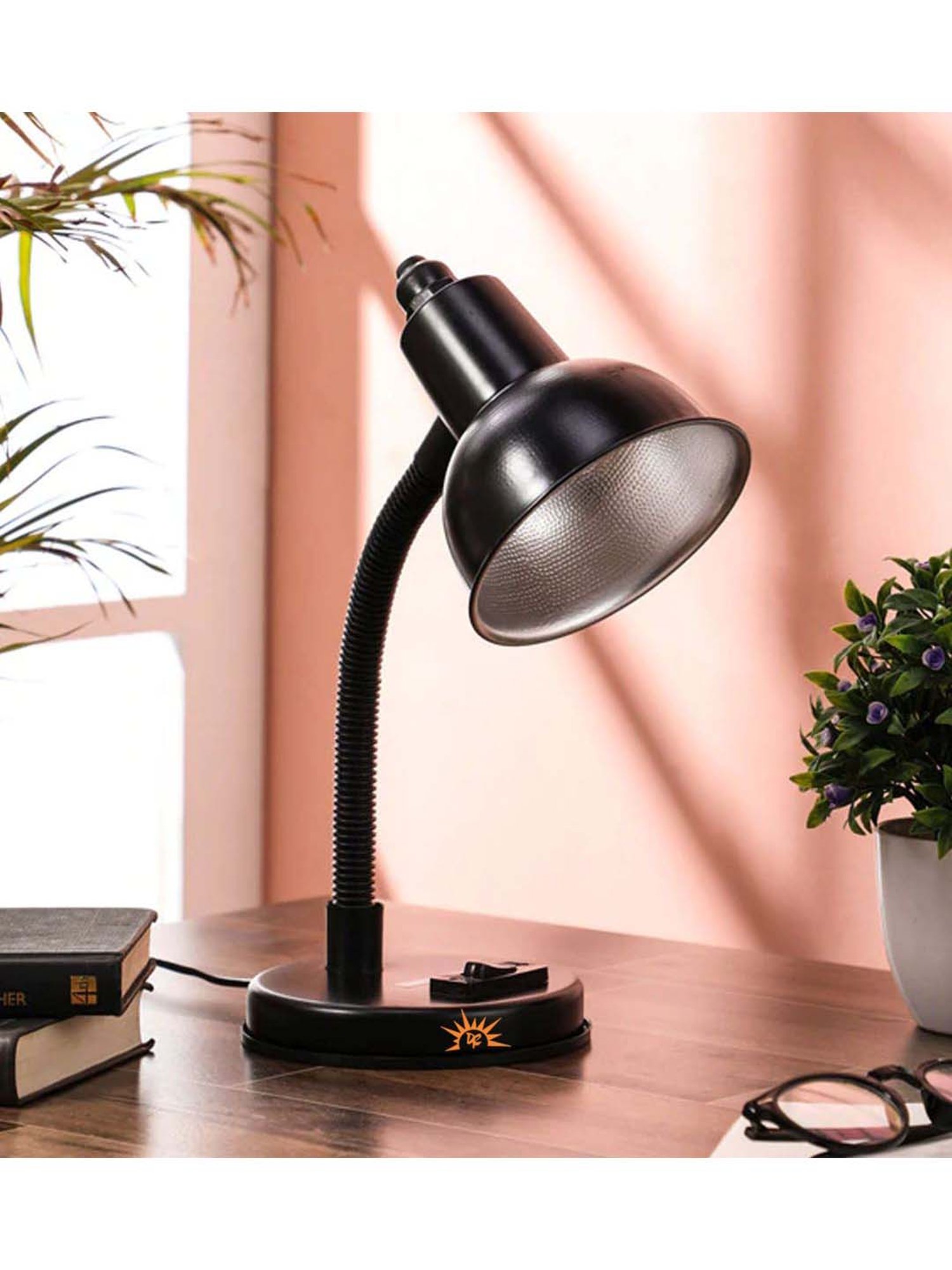 DecorativeRay Black Iron Study Table Lamp - Set of 1