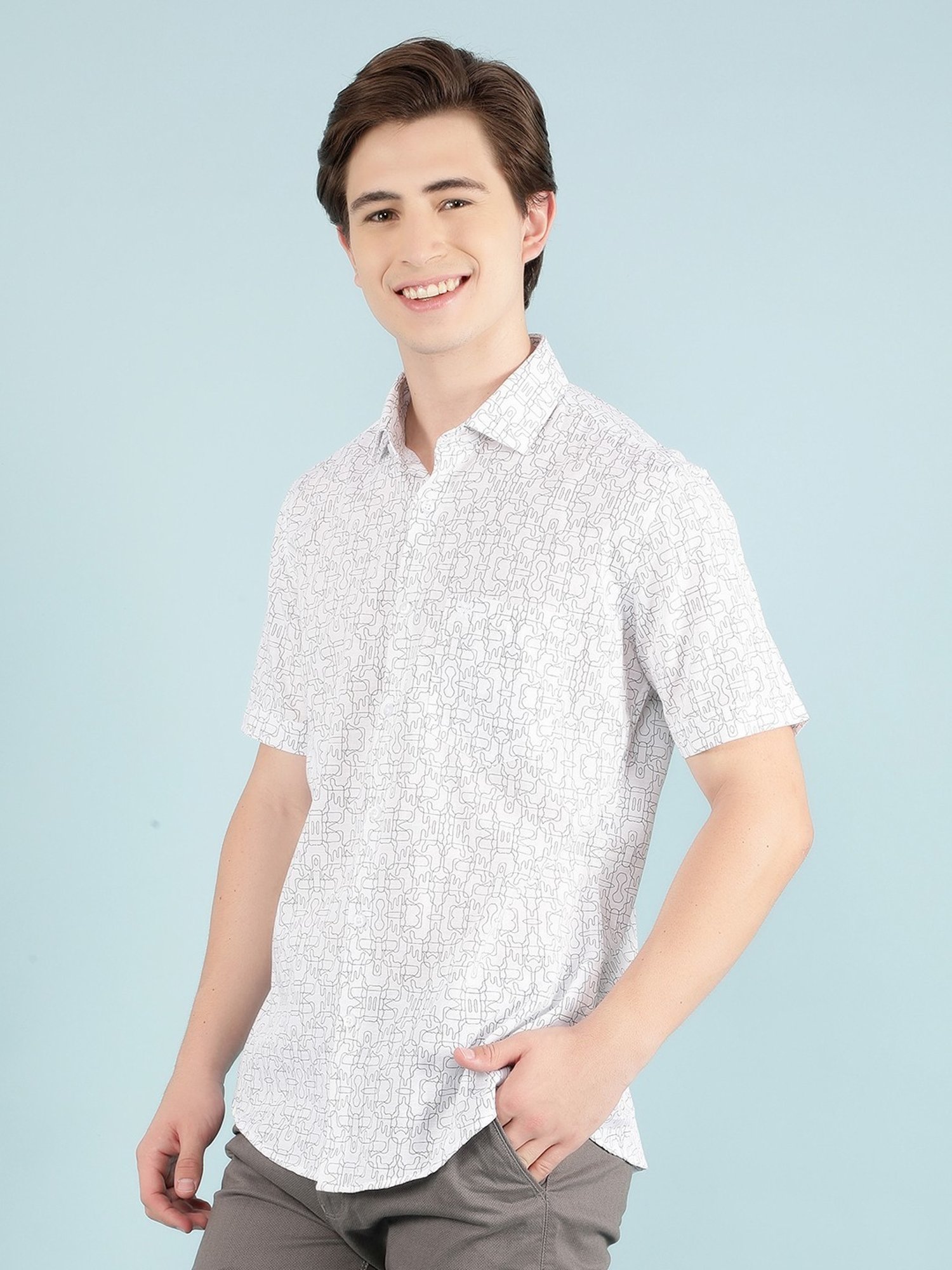 Crimsoune Club White Cotton Slim Fit Printed Shirt