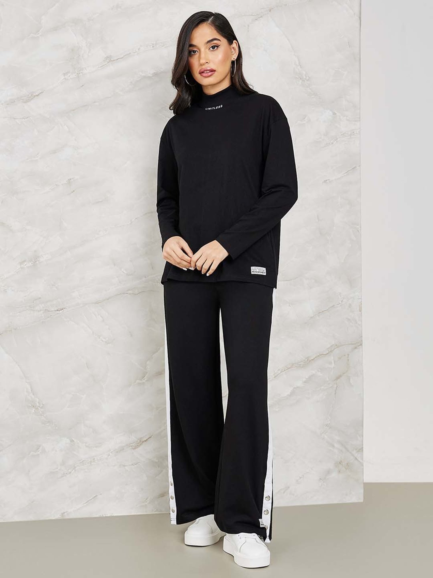 Styli Black Cotton Printed T-Shirt Pant Set