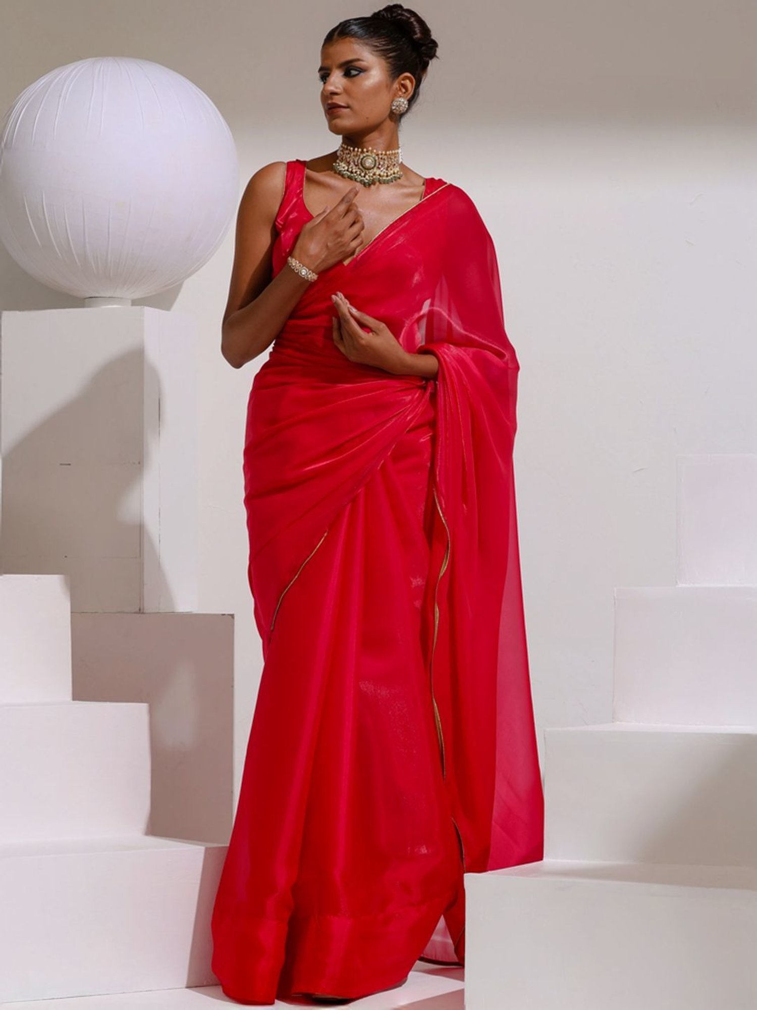 Swtantra Fuchsia Pink Plain Saree With Unstitched Blouse