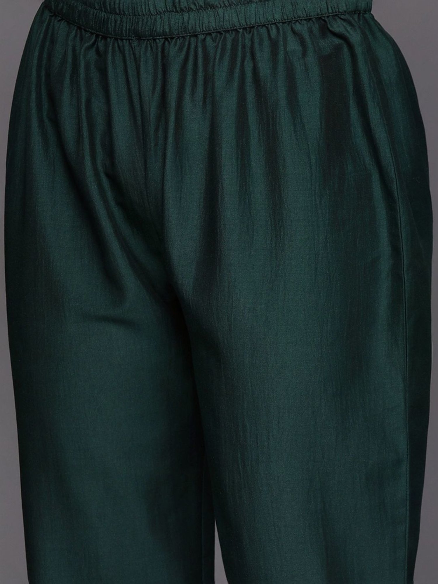 Varanga Green Embroidered Kurta Pant Set With Dupatta