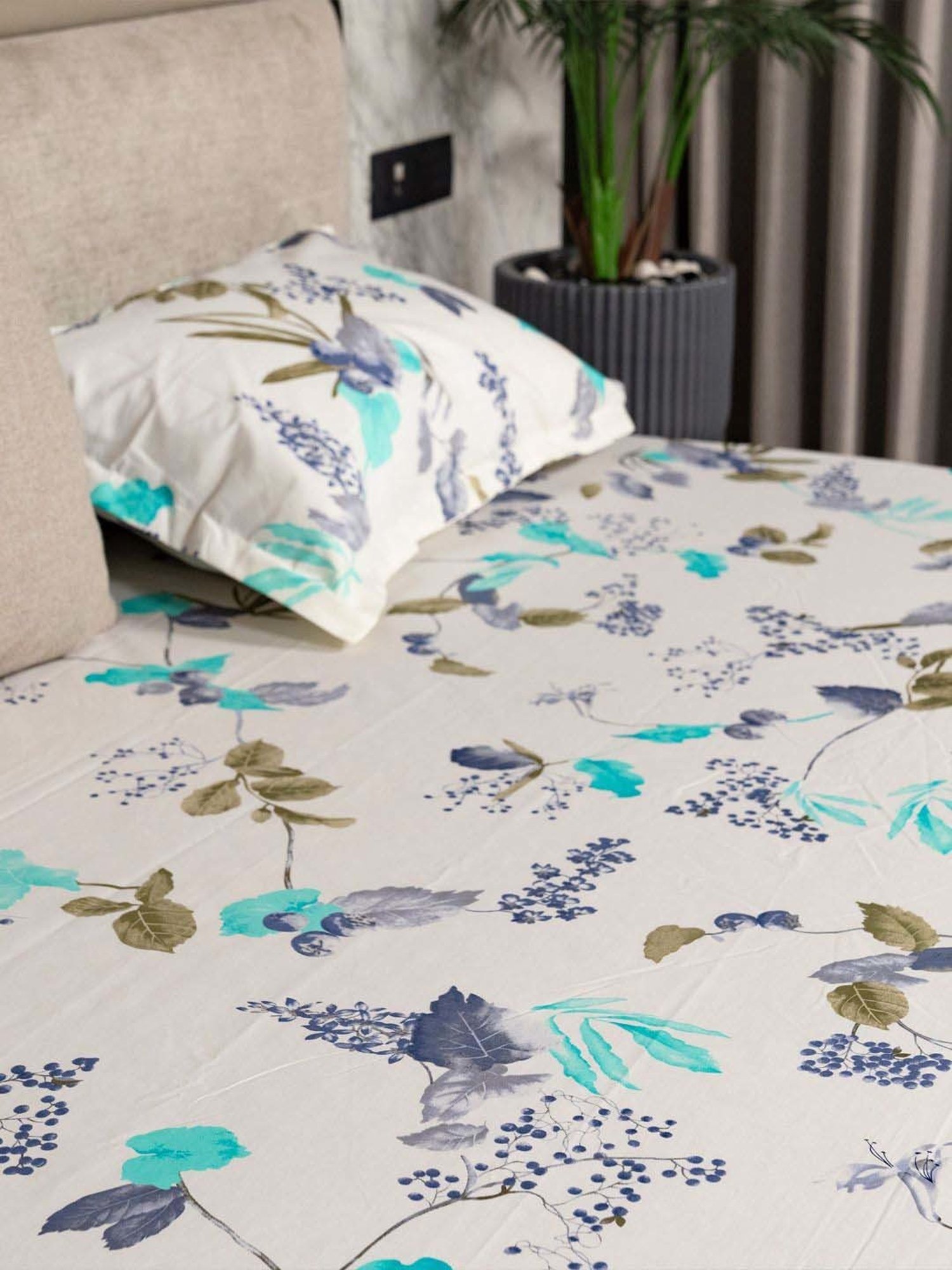 Urban Space Blue & White Cotton 200 TC Cherry Blossom Printed Single Bedsheet with 1 Pillow Cover