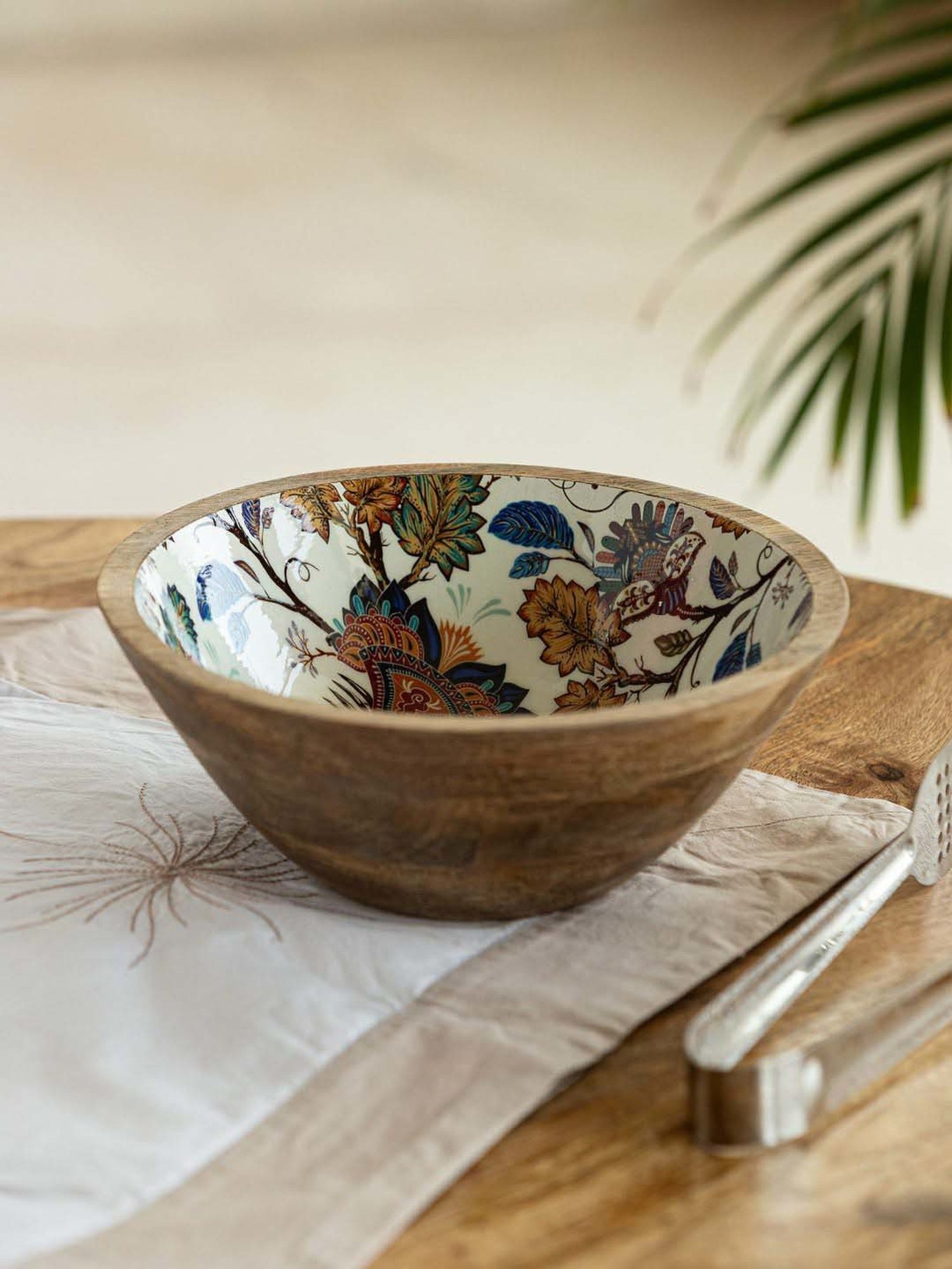 ExclusiveLane Multicolor Mango Wood Floral Chronicles' Handenamelled Serving Salad Bowl