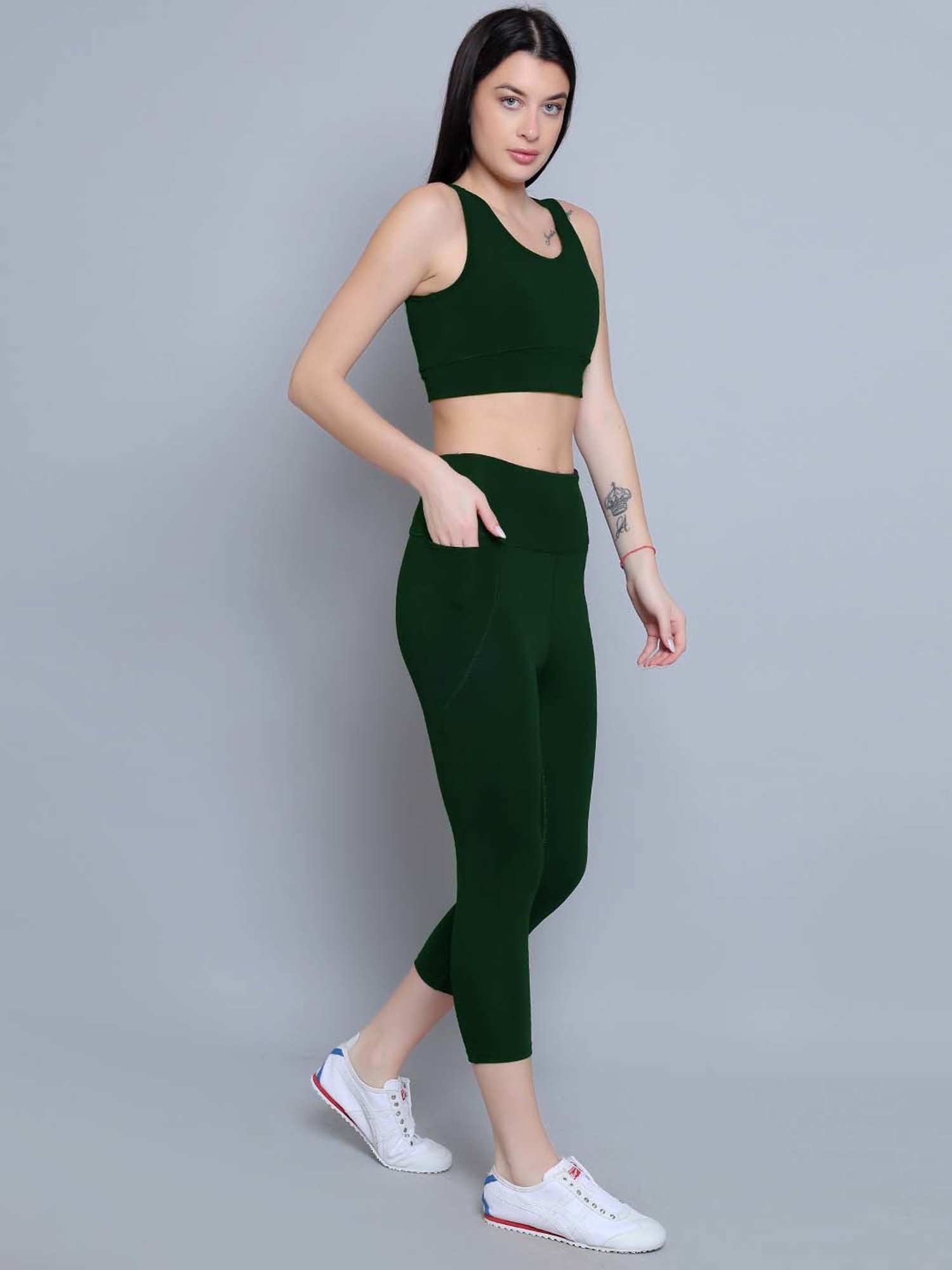 N-Gal Green Logo Print Sports Bra With Tights Set