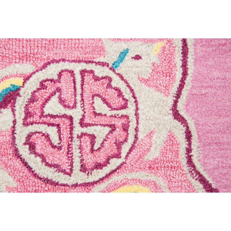 2'6"X3'4" Tufted Seahorses Oval Accent Rug Pink - Rizzy Home