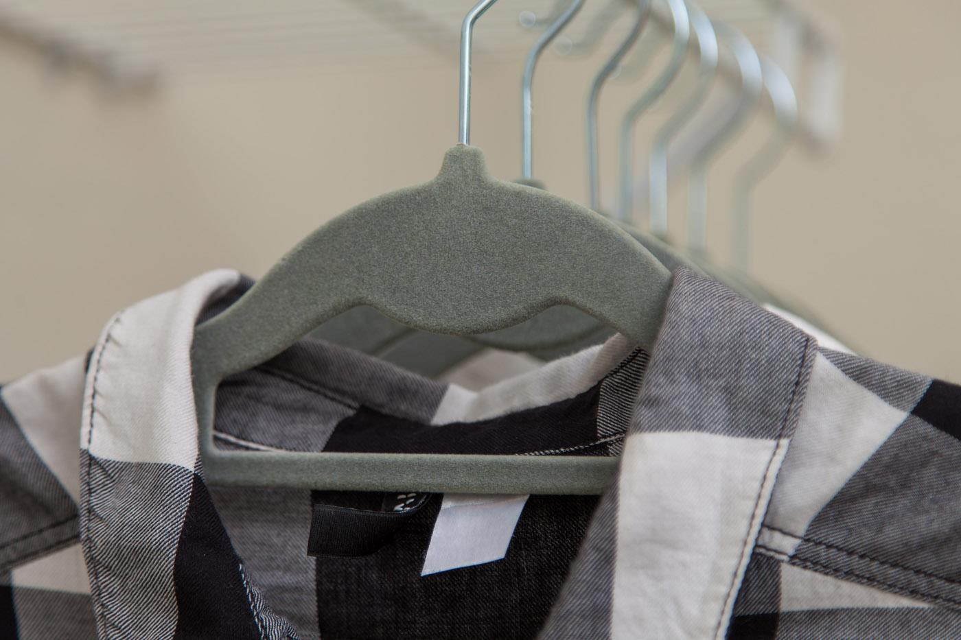 IRIS Non-Slip Clothes Hanger, Gray, Set of 10