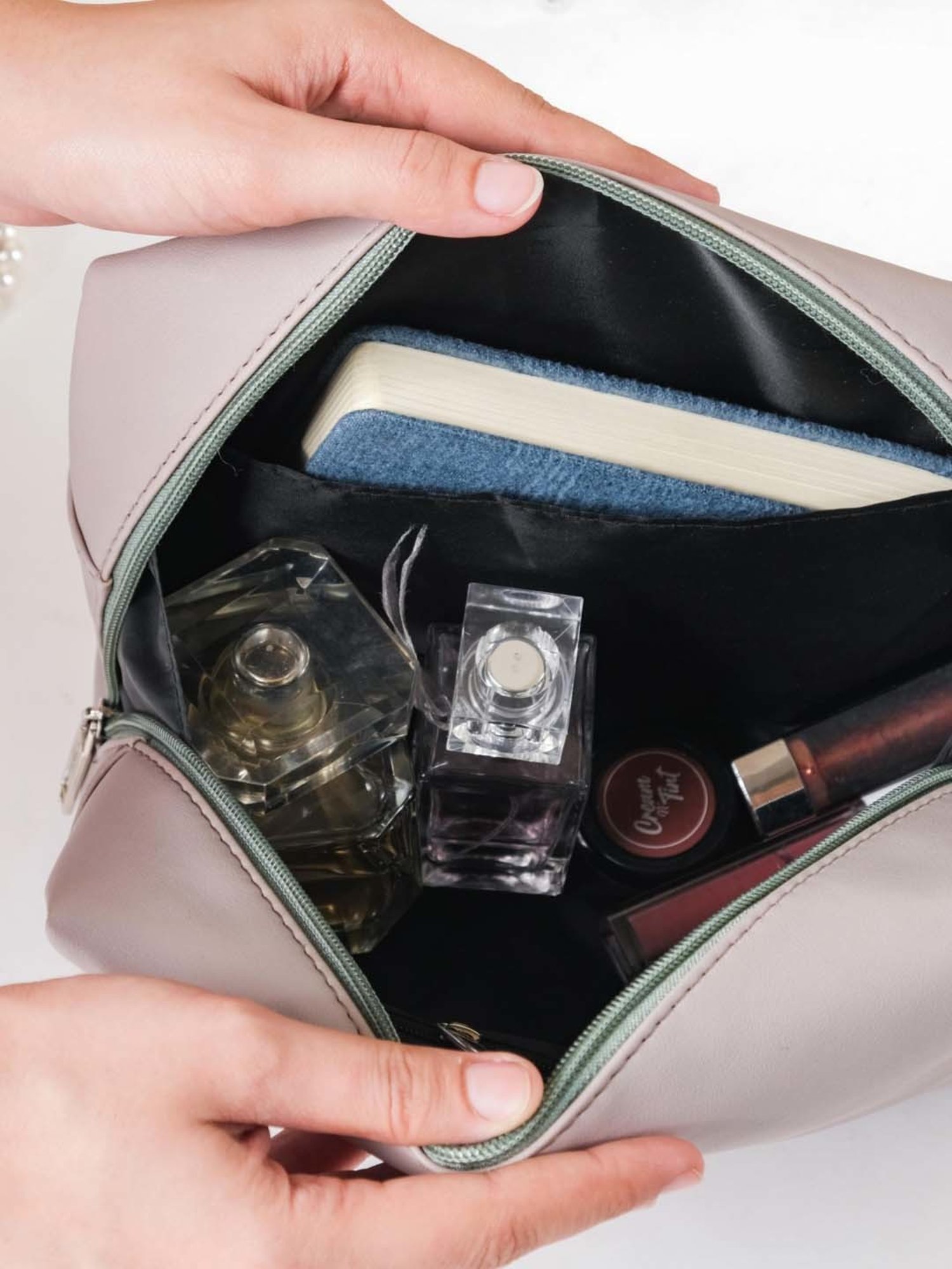 HOSTA HOMES Black Pvc Parachute Material Zipper Bag - Set of 2