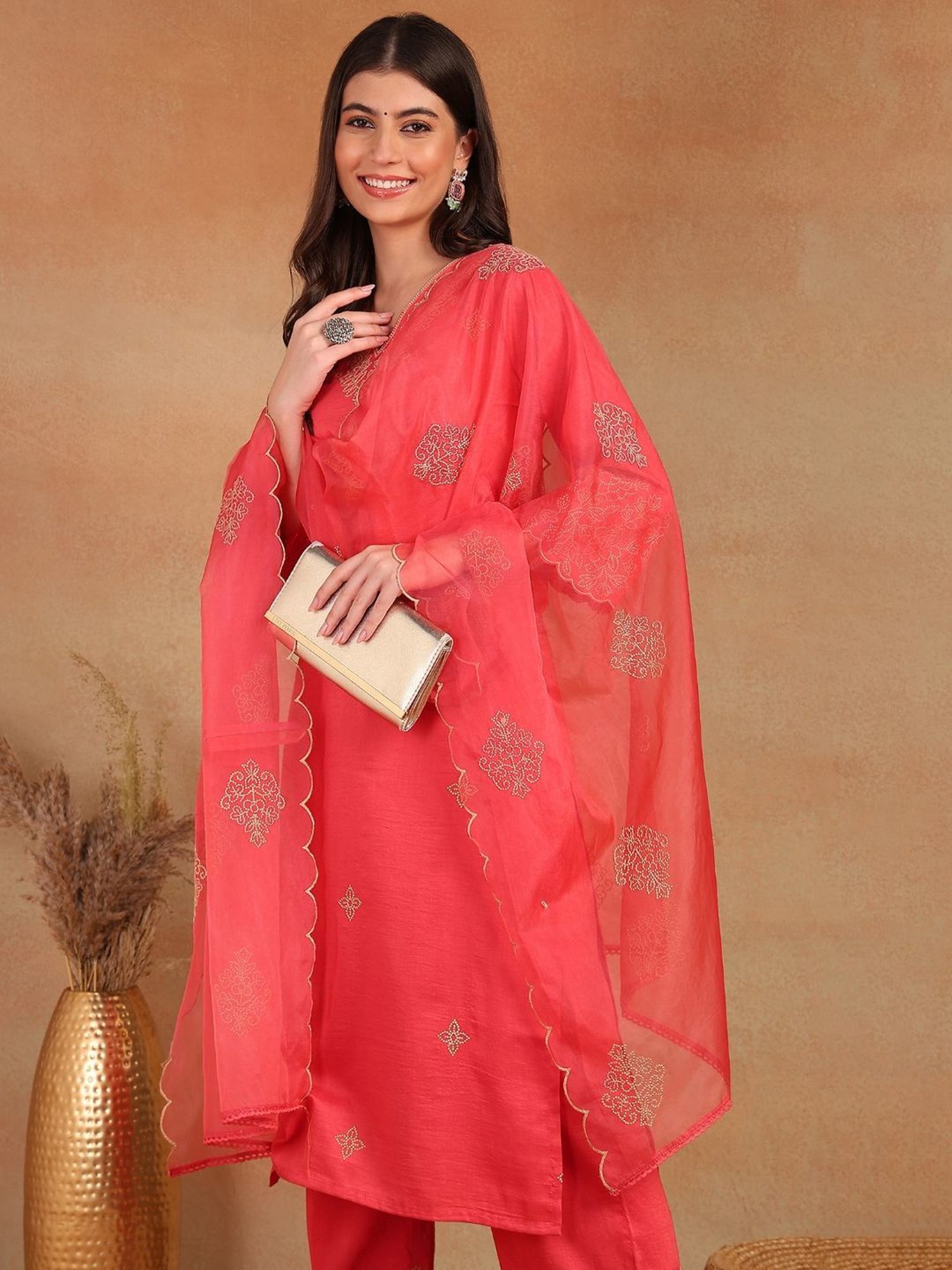 Vaamsi Pink Embroidered Kurta Pant Set With Dupatta