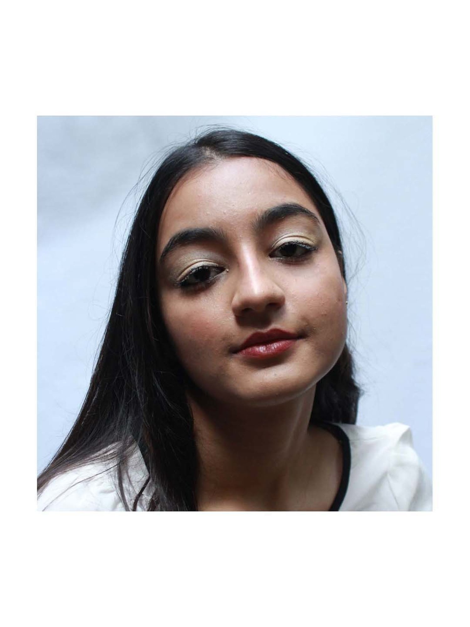 Disguise Cosmetics Satin Smooth Eyeshadow Squares Frosted Cream Cashew 201 - 4.5 Gm