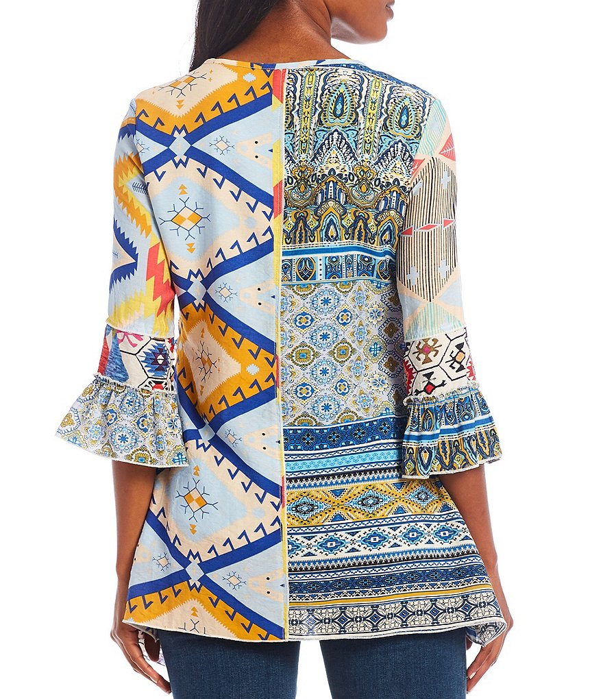 Calessa Floral Embroidered Round Neck Short Sleeve Tunic