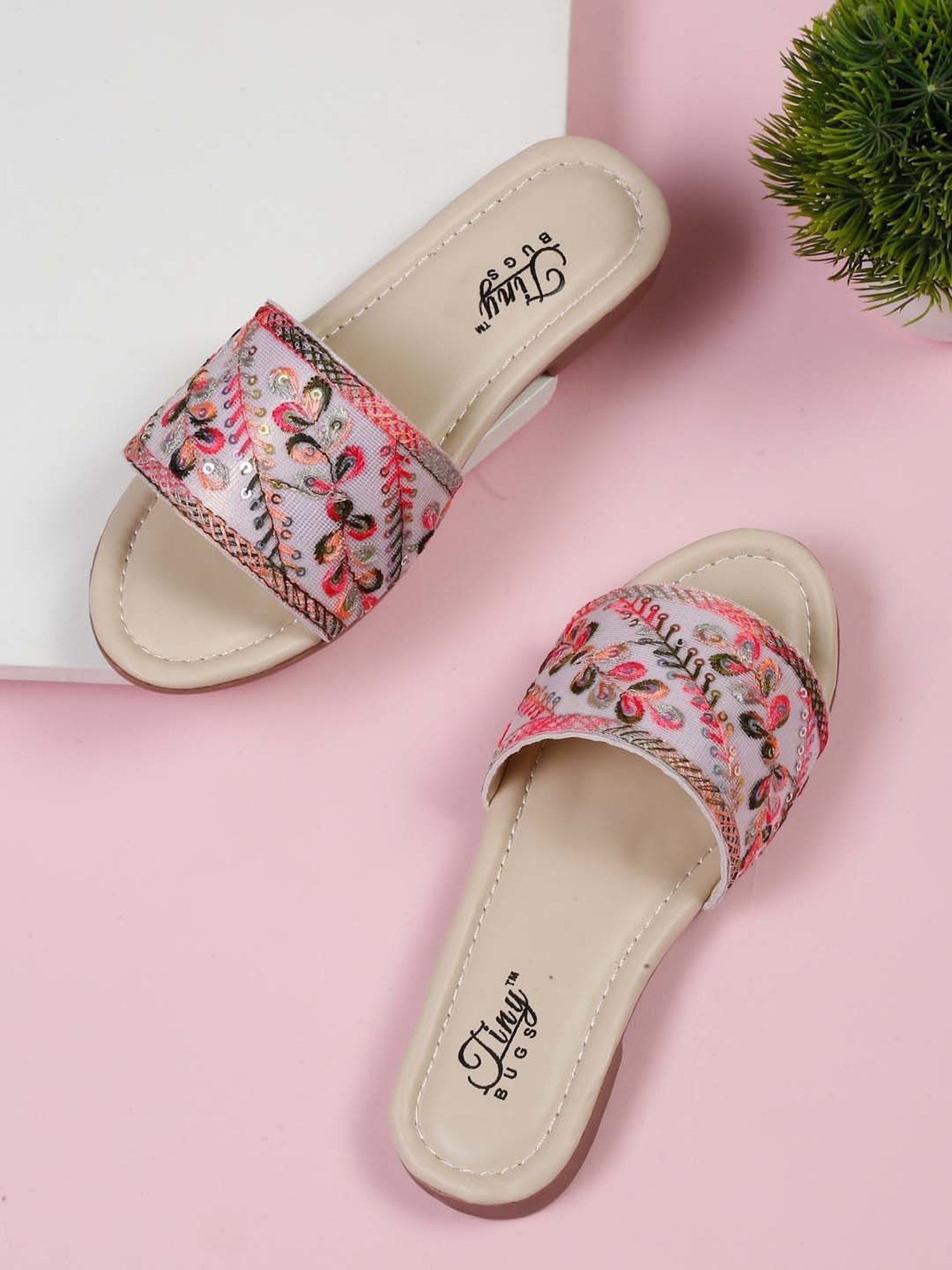 Shoetopia Kids Beige Toe Ring Sandals