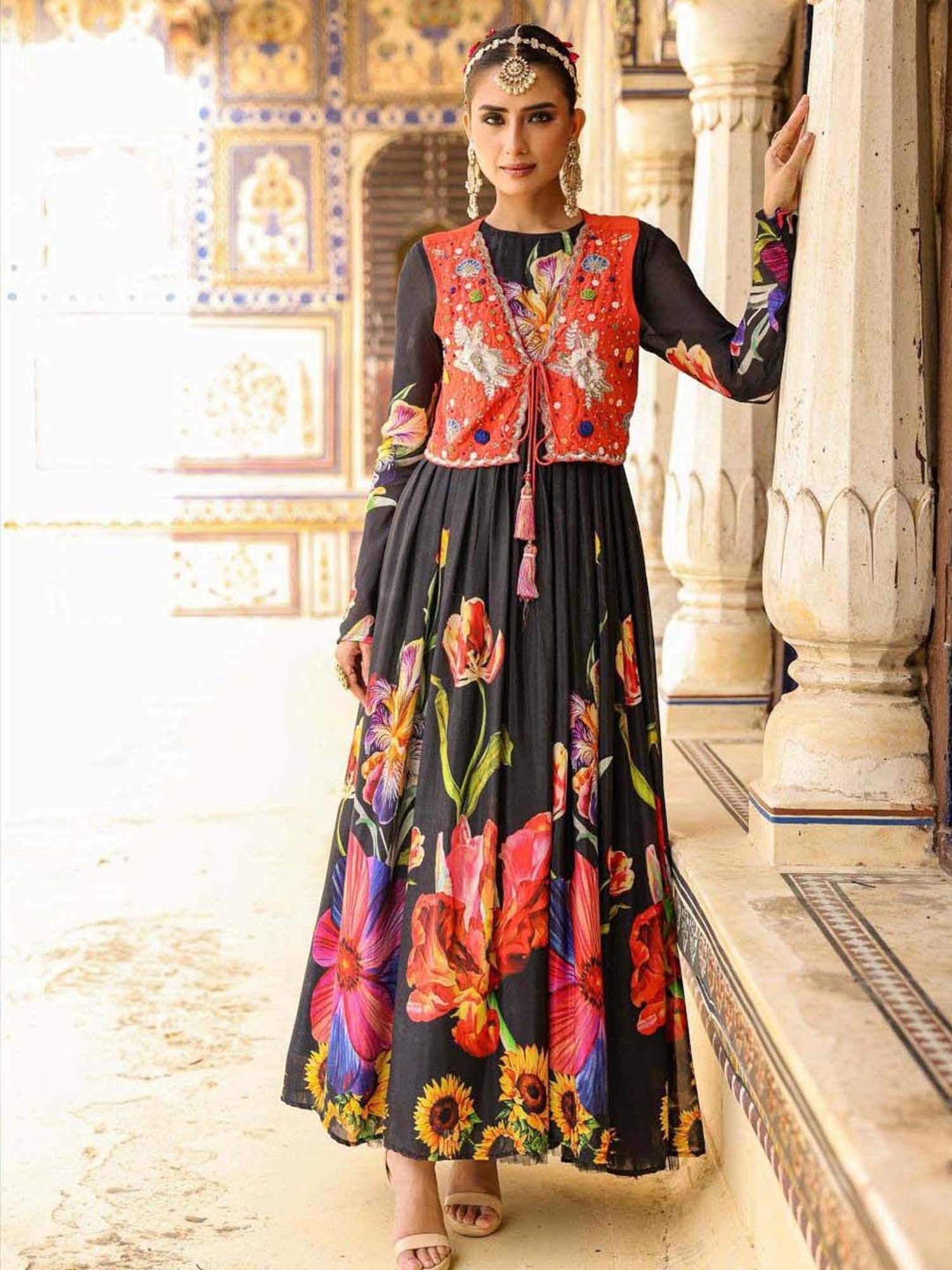 SCAKHI Black Printed Maxi Dress With Jacket