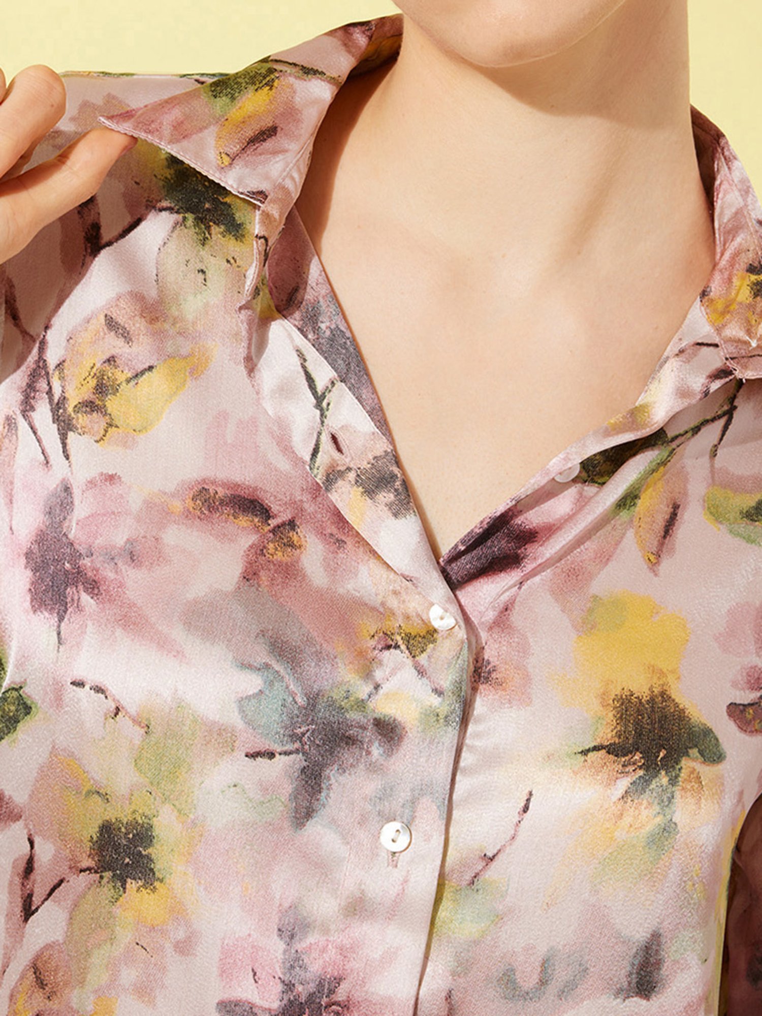 Anvi Be Yourself Peach Floral Print Shirt