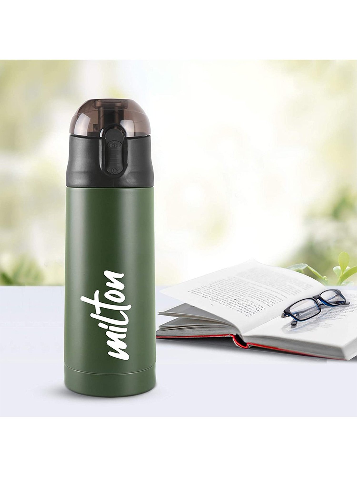 Milton Green Thermosteel Hot & Cold Vacuum Insulated Water Bottle - 500 ml