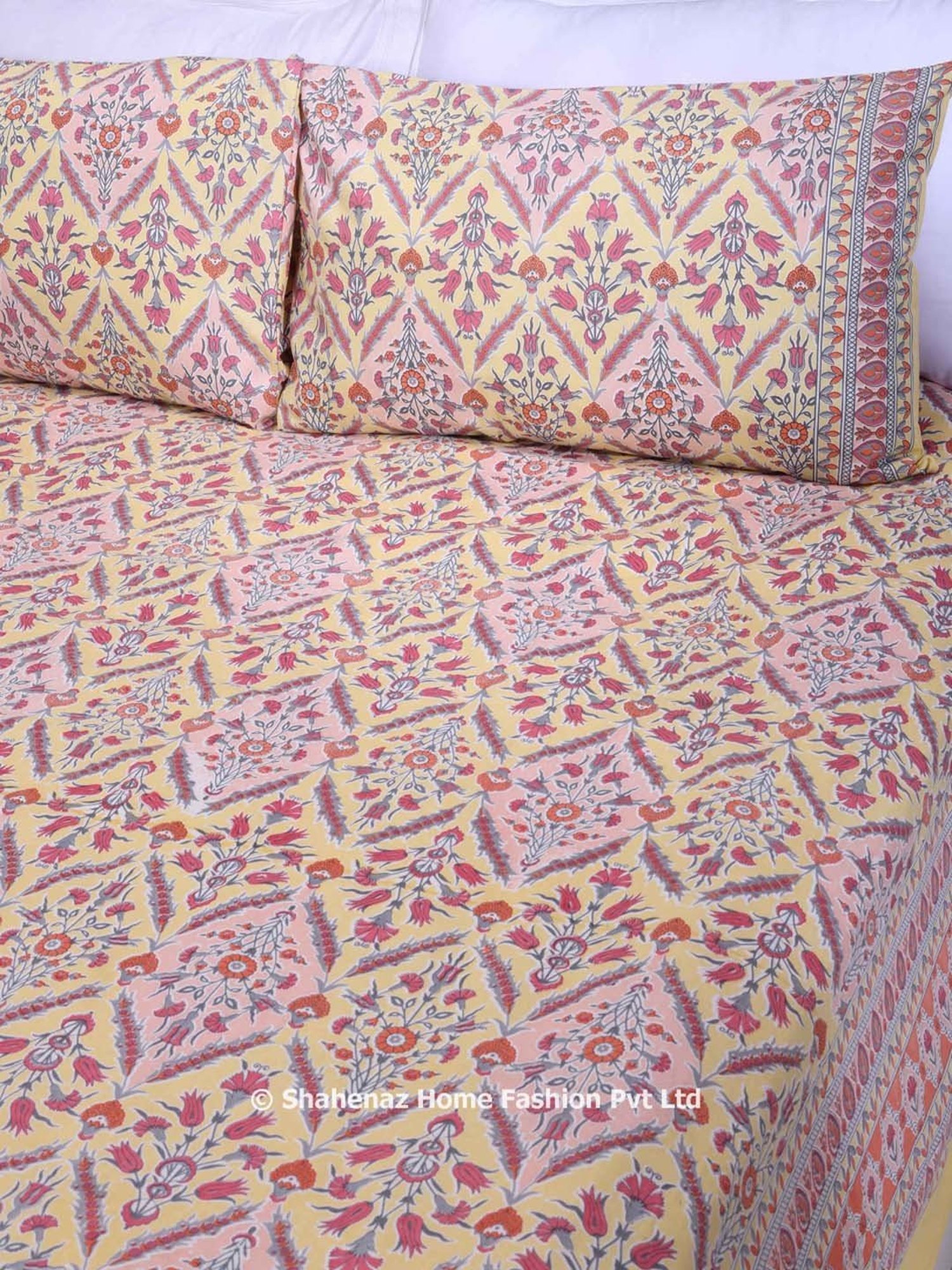 Shahenaz Mustard 120 TC Cotton Kalindi Double Bedsheet with 2 Pillow Covers