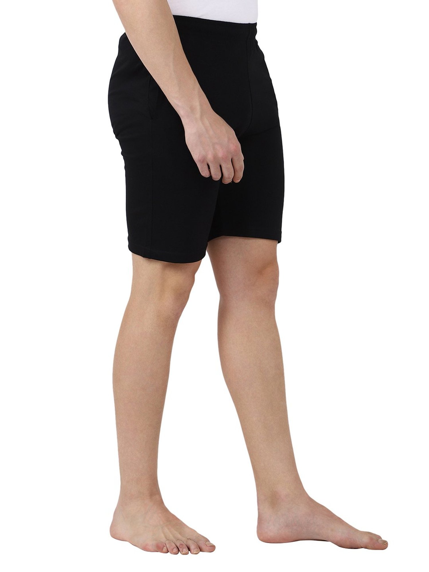 Dyca Black Regular Fit Shorts