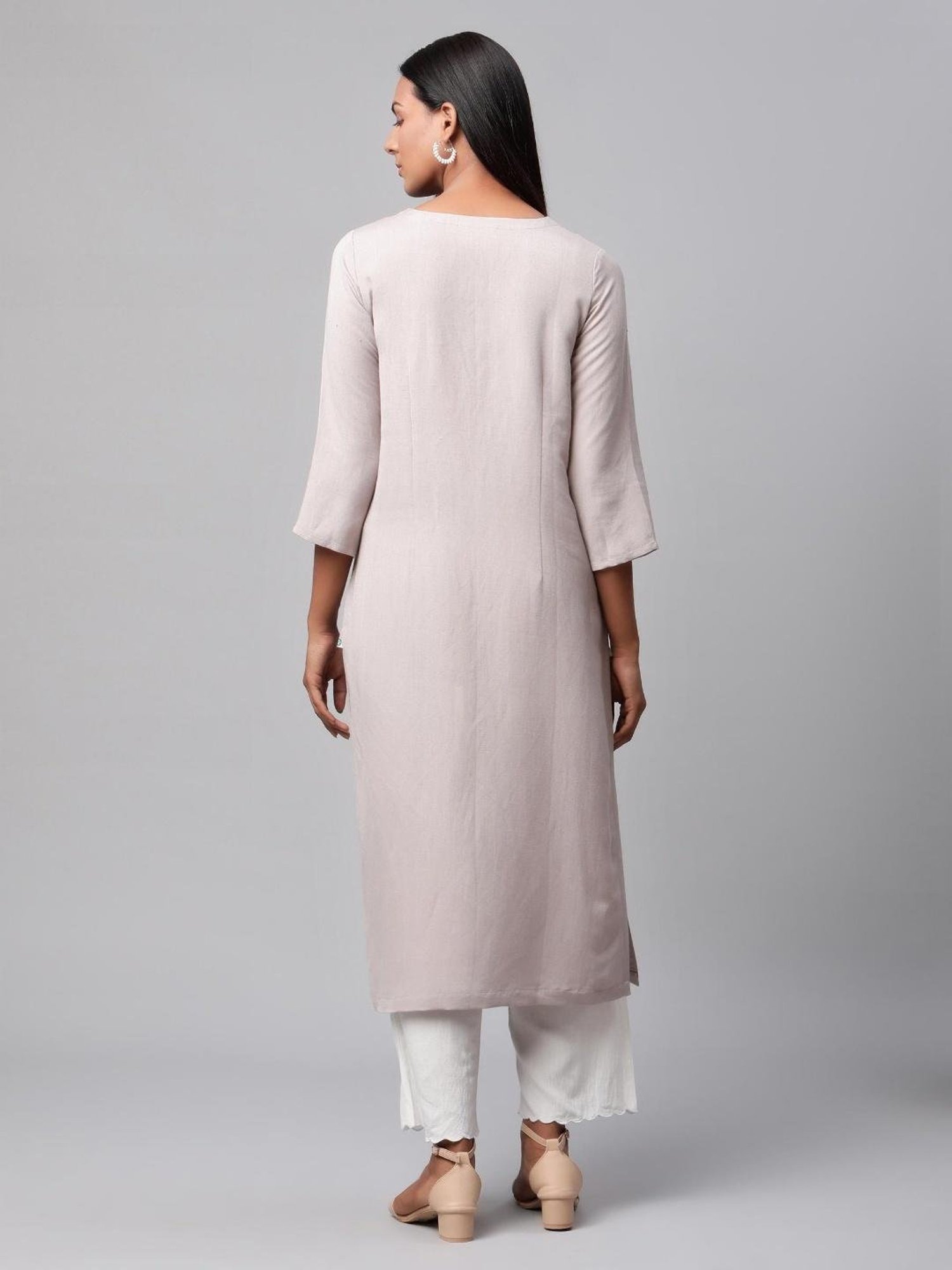 Linen Club Women Grey Embroidered Kurta