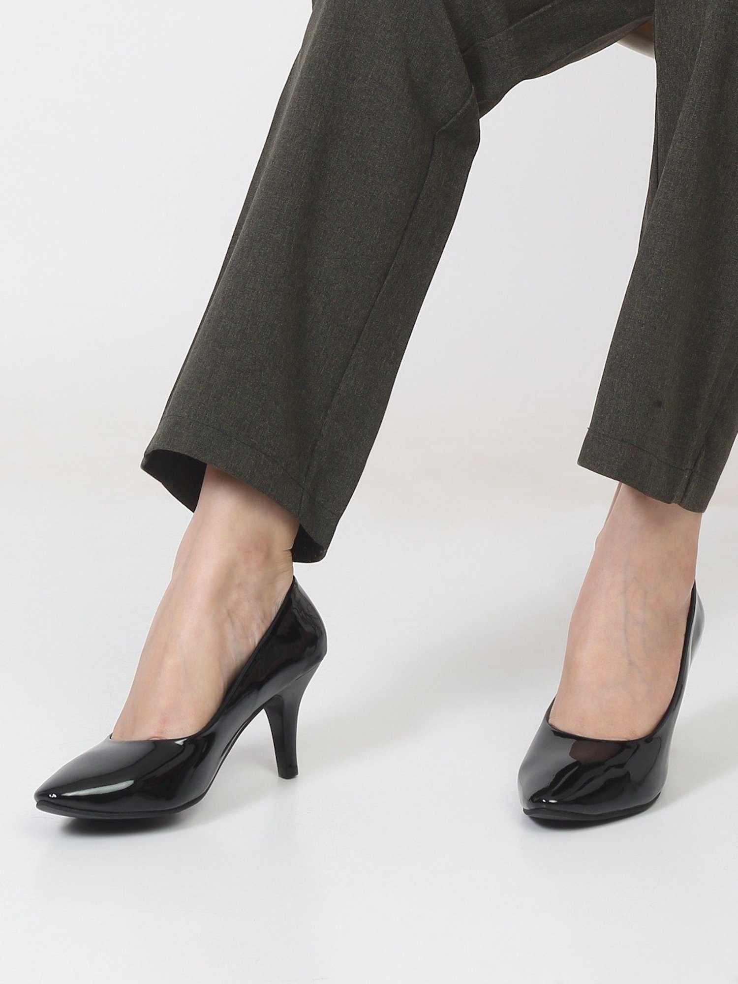 Flat N Heels Women's Black Stiletto Pumps