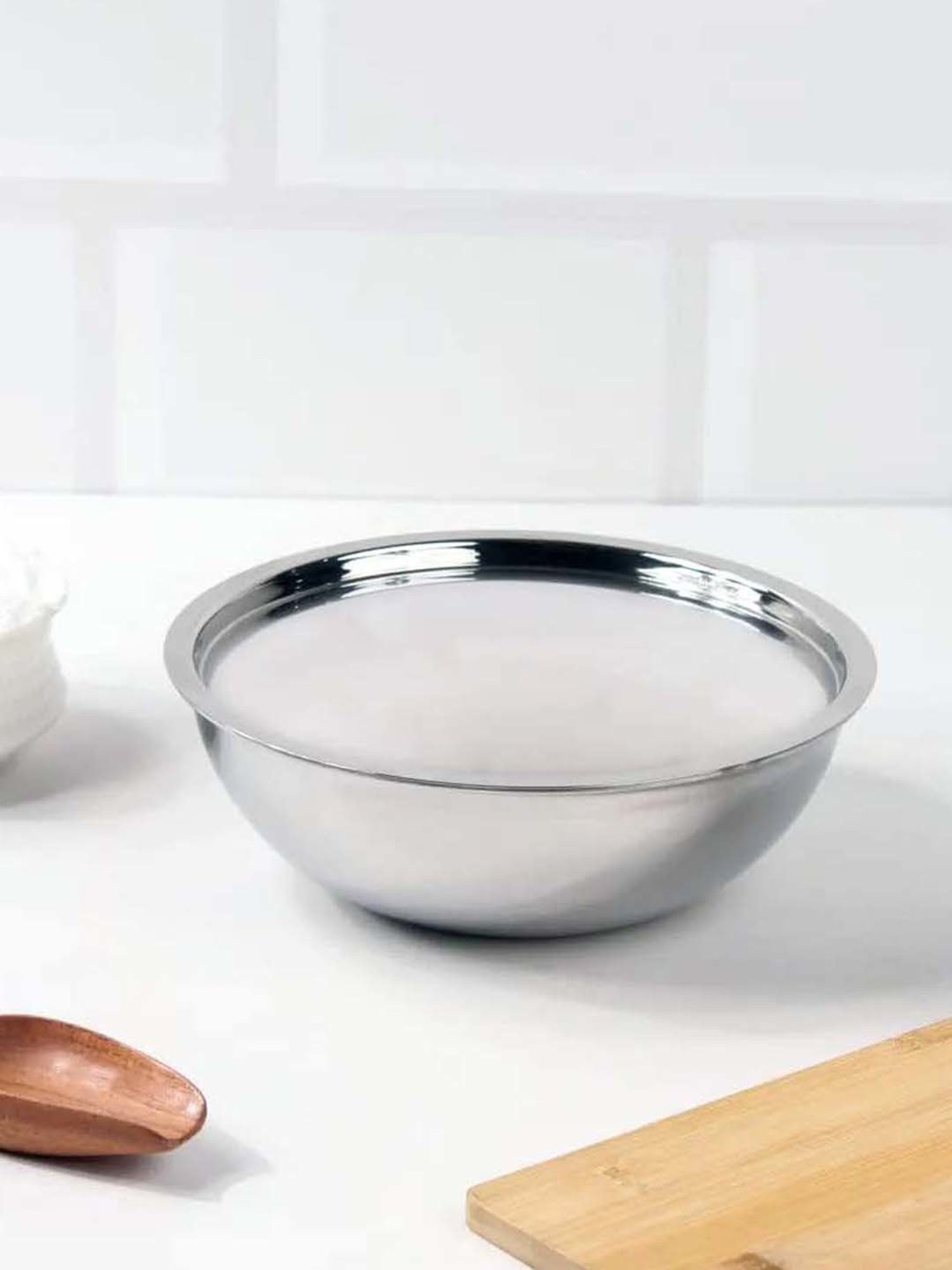 The Indus Valley Silver Stainless Steel 26 cm Induction Compatible Tasla With Lid (3.2 L)