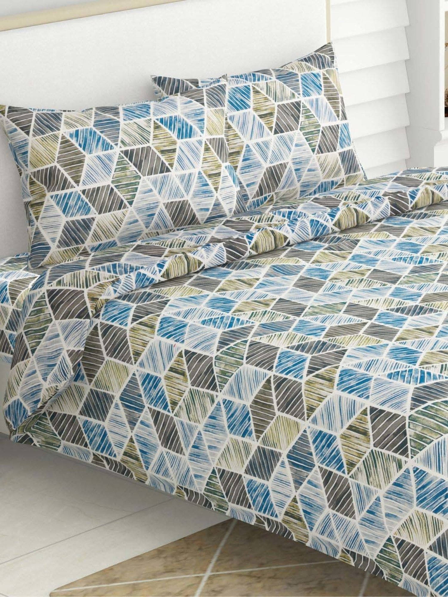 Haus & Kinder Cotton 186 TC Prism Delight Blue Printed Double Bedsheet with 2 Pillow Covers